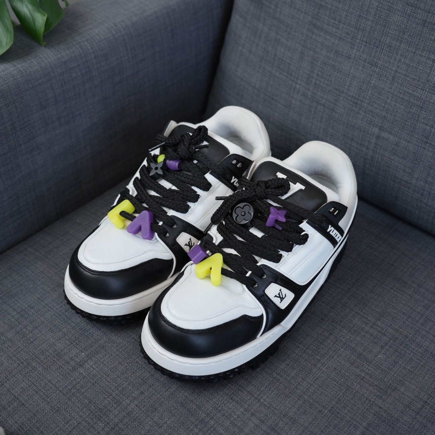 Louis Vuitton Louis Vuitton Training Black Lowtop Sneakers 12 Men Size US 12 / EU 45 - 1 Thumbnail