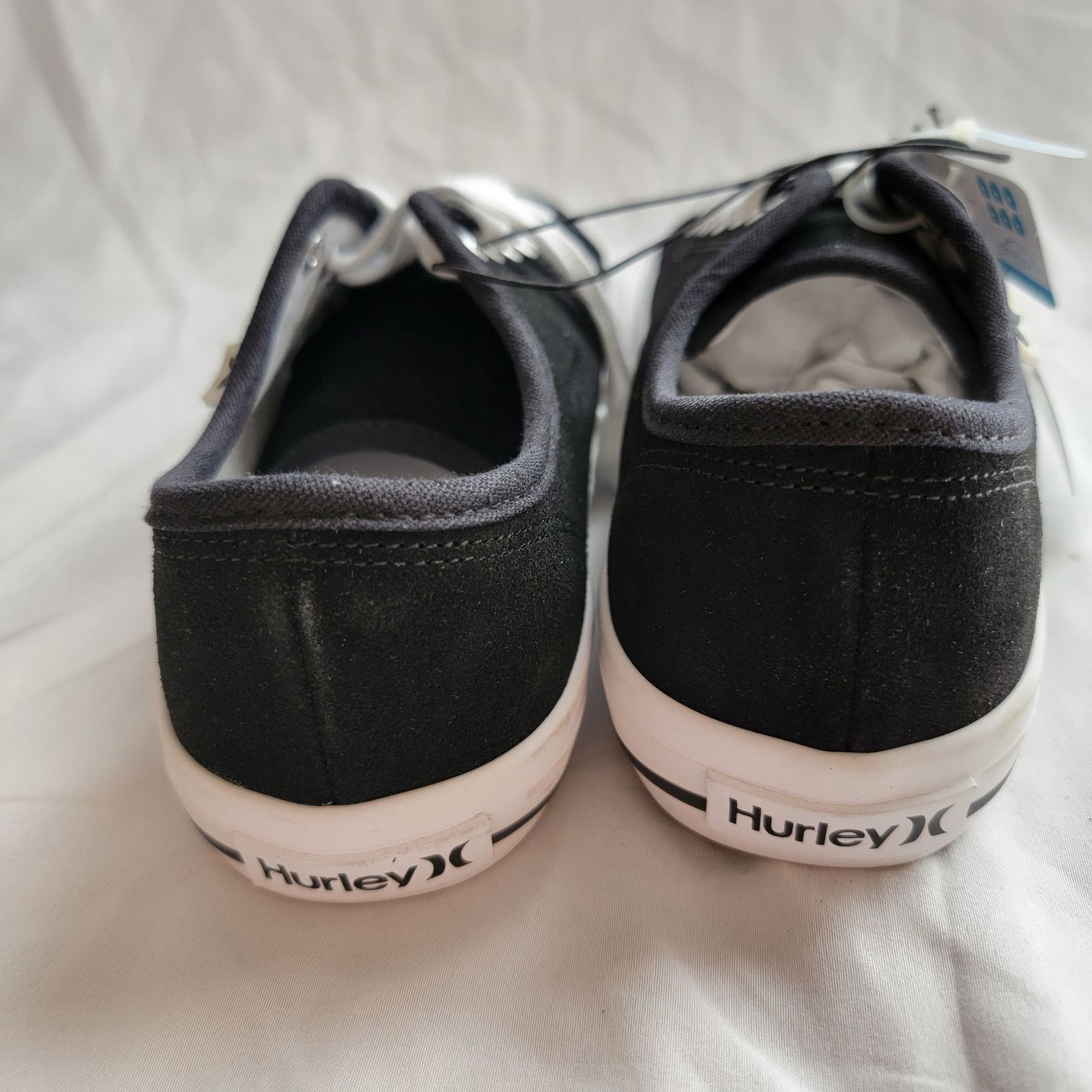 Hurley Hurley Black Suede Low Top Sneakers Size 7.5 Size US 7.5 / IT 37.5 - 8 Thumbnail