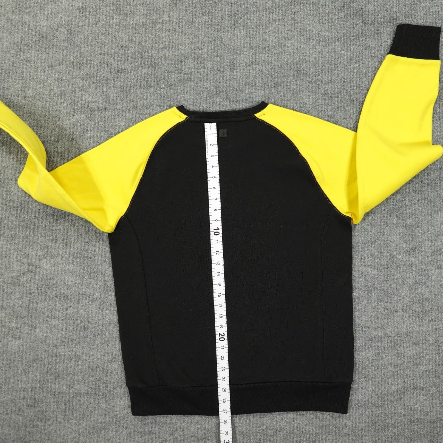 Body Glove VINTAGE Body Glove Sweatshirt Mens L Yellow Black Crewneck Raglan Active Pullover Size US L / EU 52-54 / 3 - 7 Thumbnail