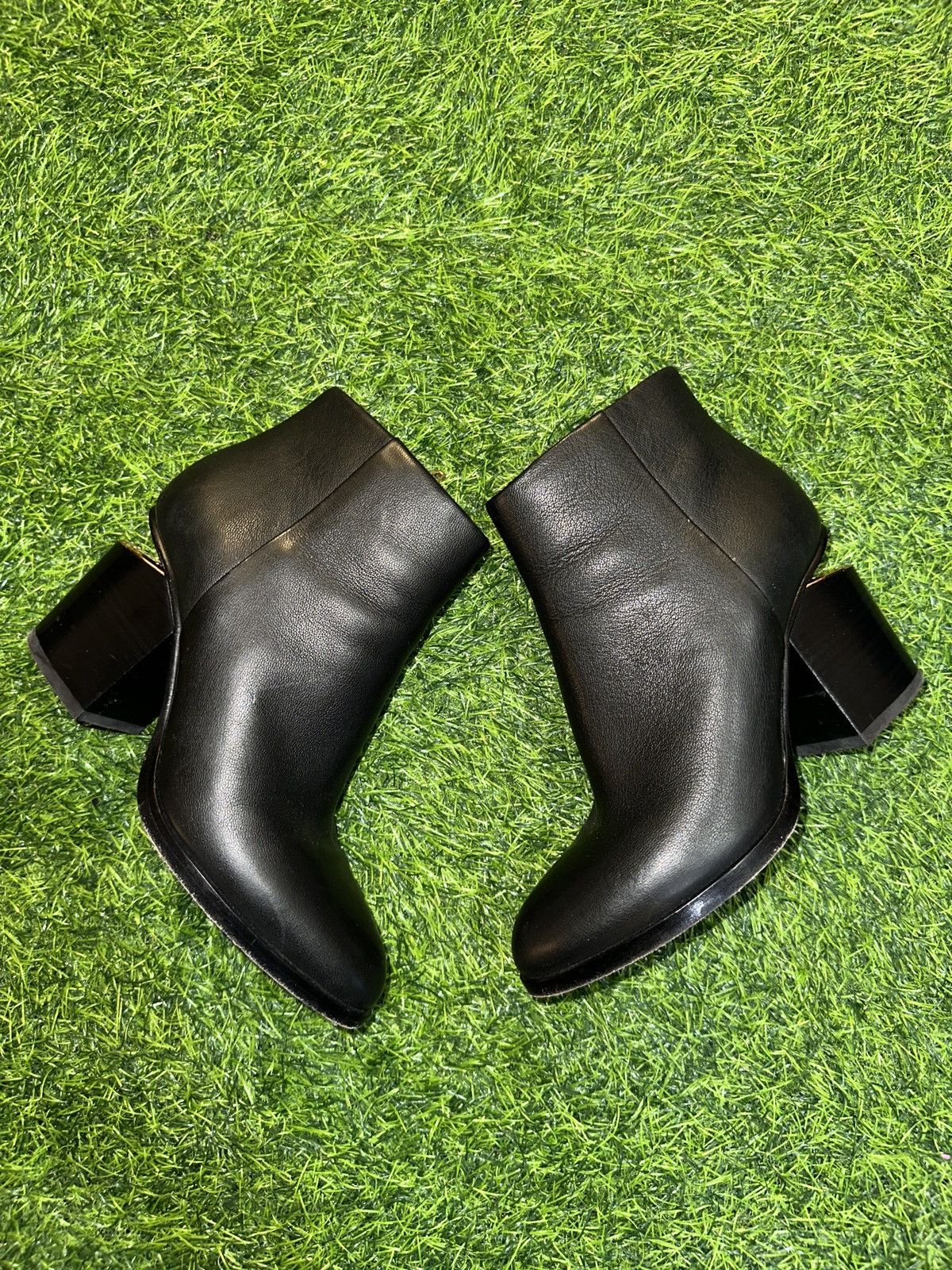 Alexander Wang Alexander wang gabi leather boots size 35.5 Size US 5.5 / IT 35.5 - 2 Thumbnail