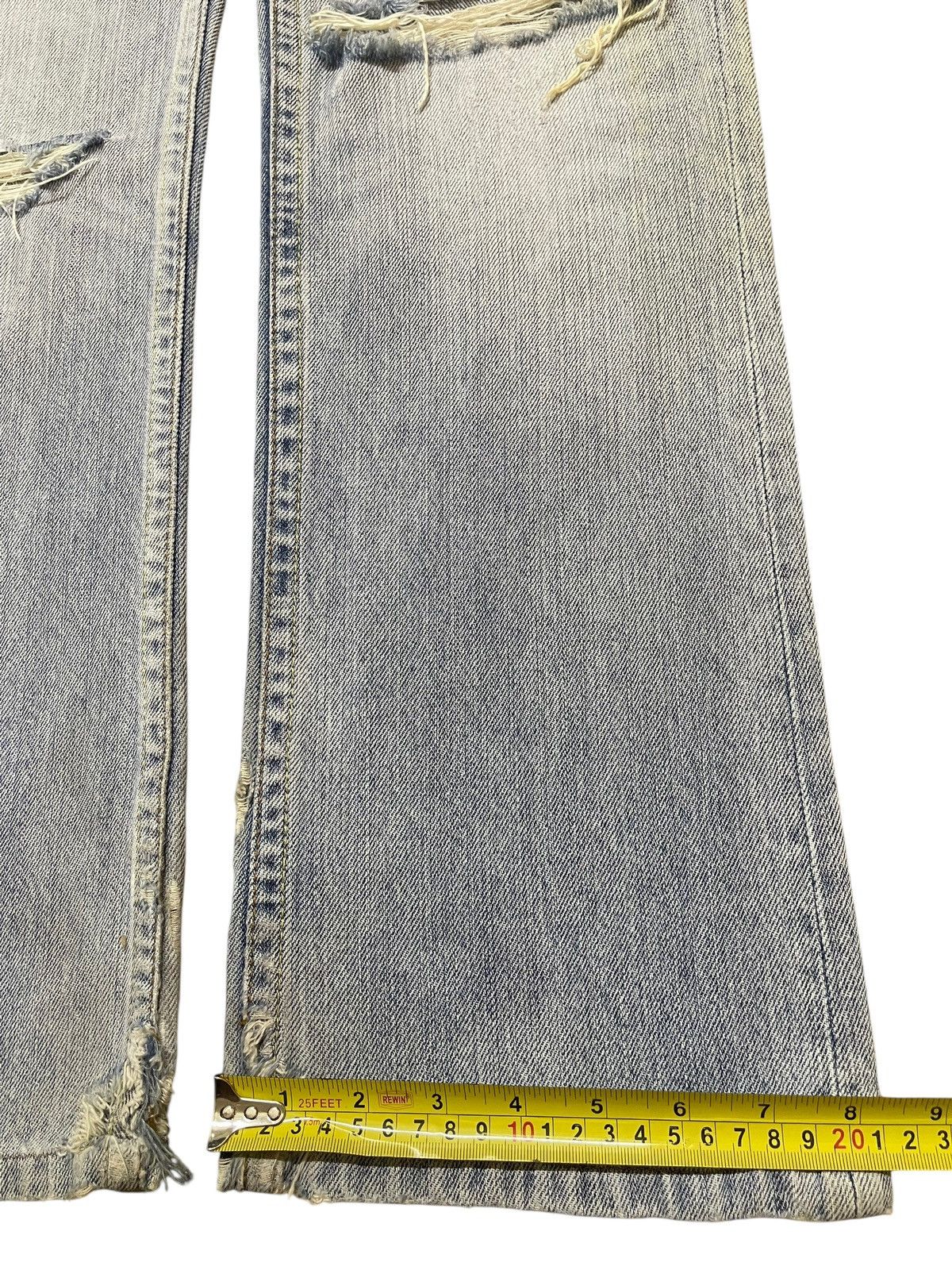 Levi's Vintage Levis Blue Wash Distressed Wide Leg Jeans Size US 31 - 16 Thumbnail