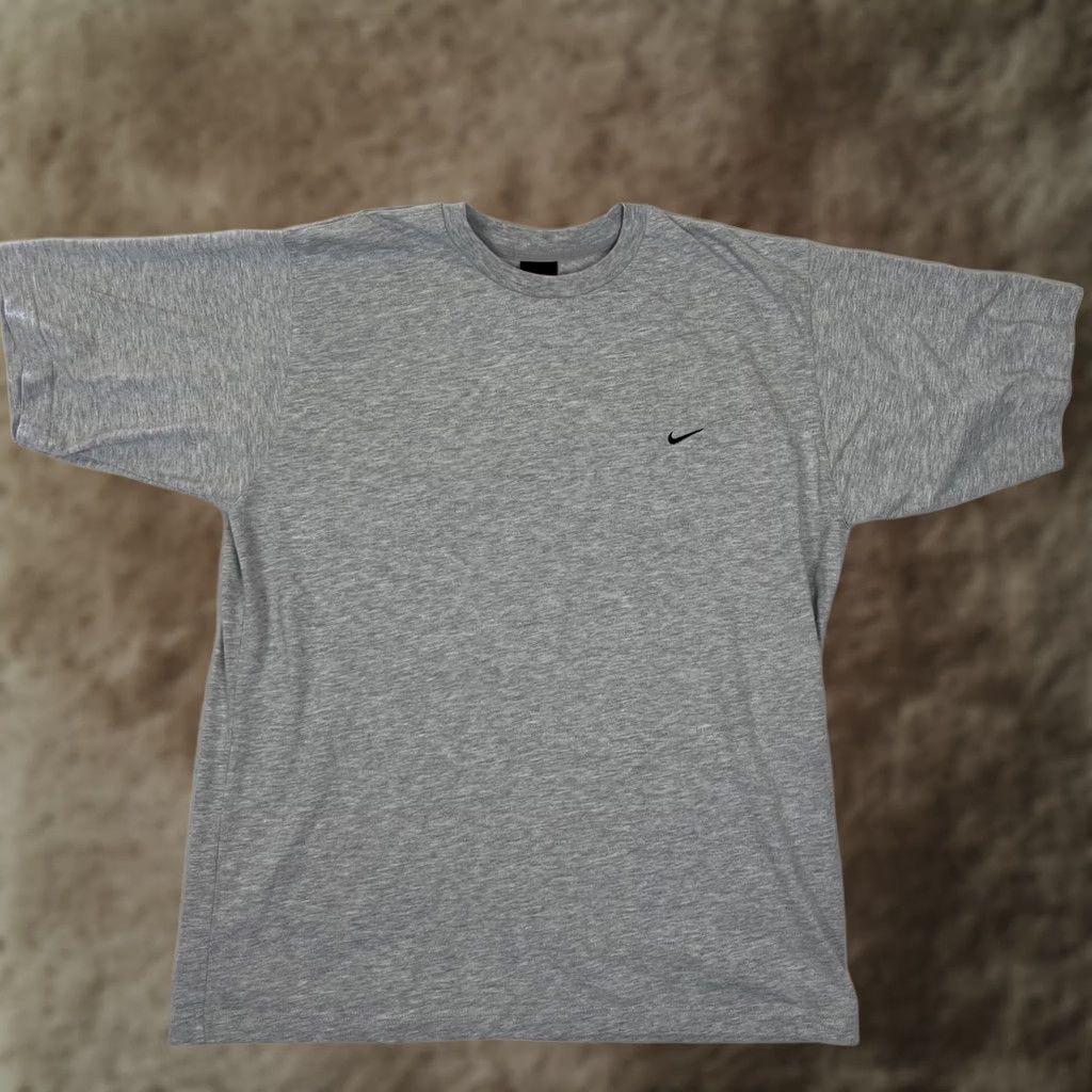 Nike VINTAGE Nike Gray Blank T-Shirt Size Large Embroidered Swoosh 90s Y2K Men Shirt L Gray Nike Air Men's T-Shirt Size US L / EU 52-54 / 3 - 1 Thumbnail