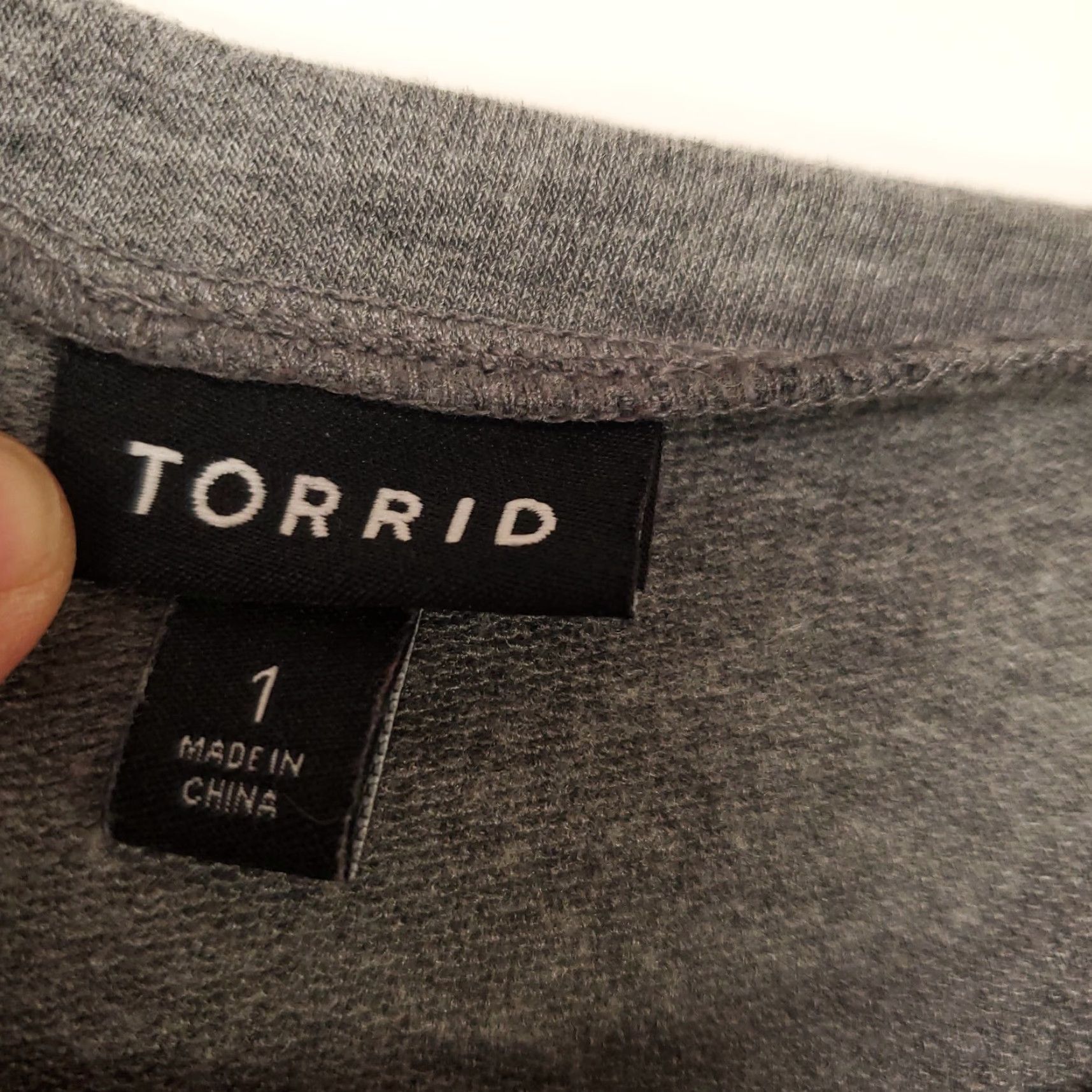Torrid Torrid Asymmetric Top Womens 1X Tunic Gray Long Sleeve Lightweight Sweater Size XL / US 12-14 / IT 48-50 - 3 Thumbnail