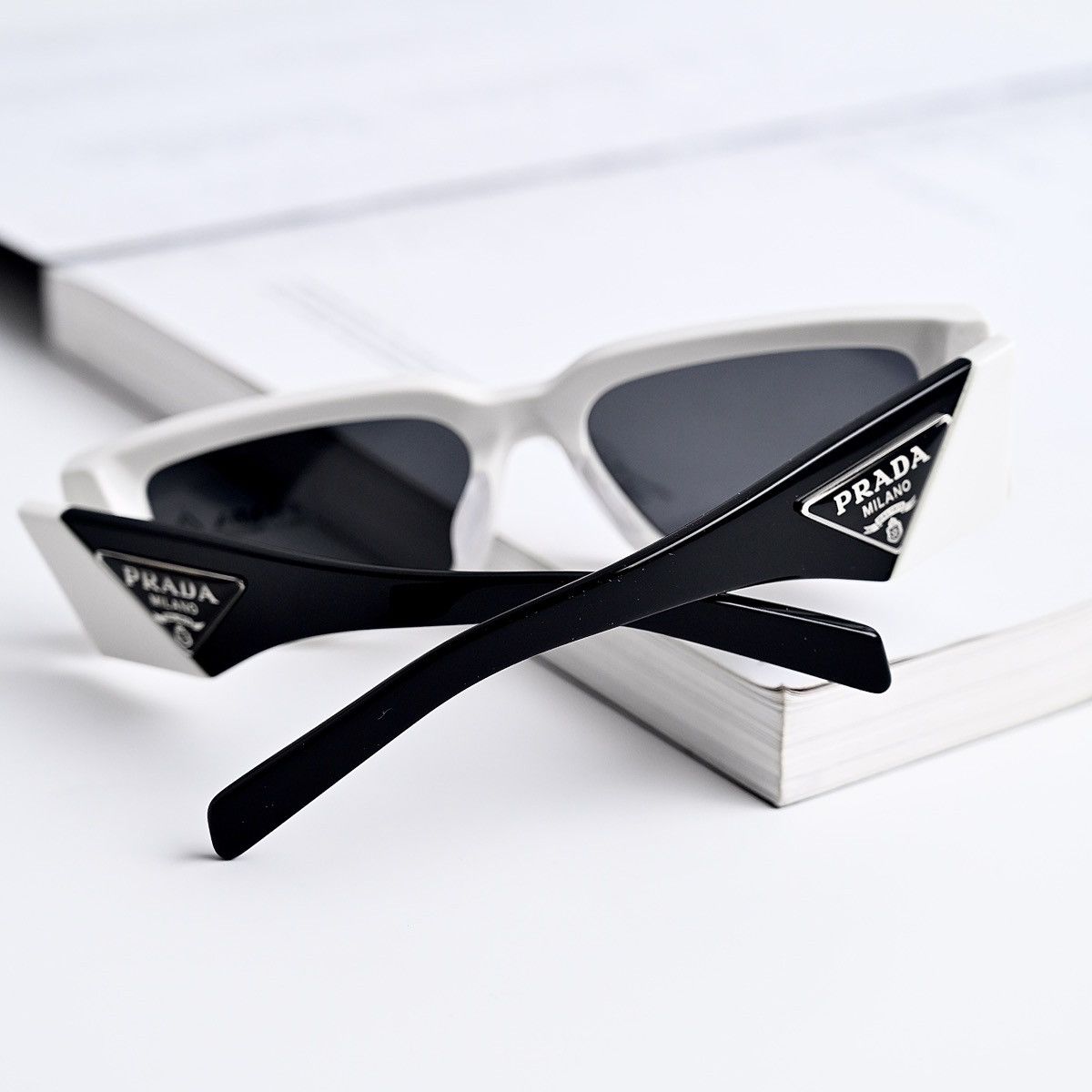 Prada PRADA 0PR 09ZSF SUNGLASSES Size ONE SIZE - 8 Thumbnail