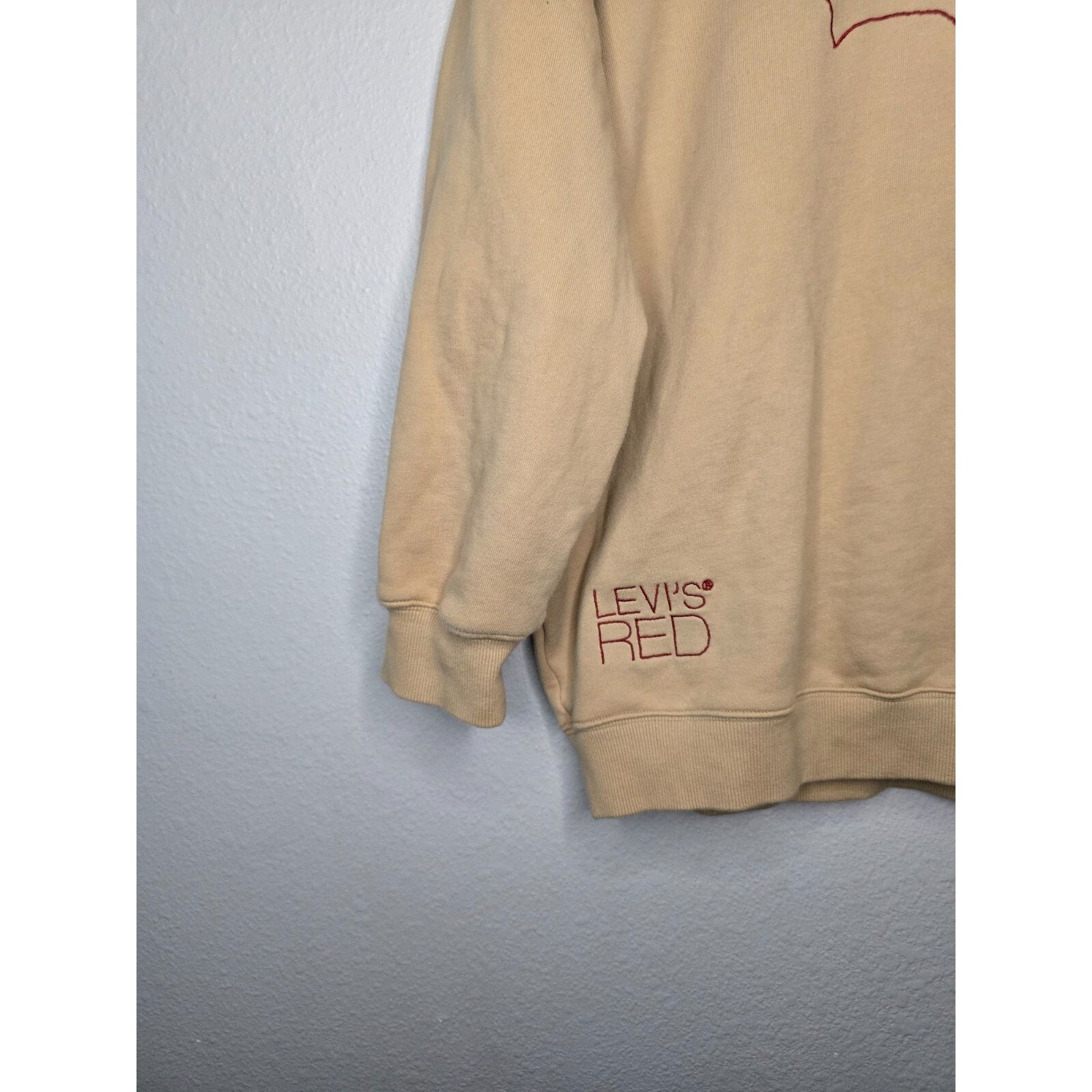 Levi's Levi's Red Tag Sweatshirt Men Brown Tan Pullover Crewneck L Size US L / EU 52-54 / 3 - 3 Thumbnail