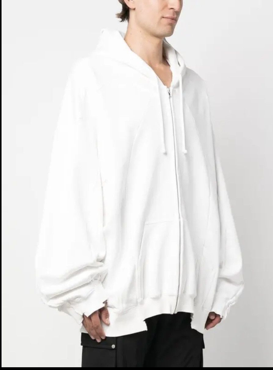 Vetements VETEMENTS Men White Cut Up Destroyed Hoodie Size M Oversized Size US M / EU 48-50 / 2 - 1 Thumbnail