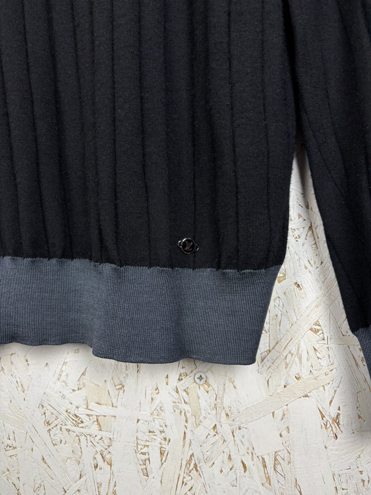 Louis Vuitton Louis Vuitton Cashmere Wool Ribbed Henley Knit Sweater L Size US L / EU 52-54 / 3 - 2 Thumbnail