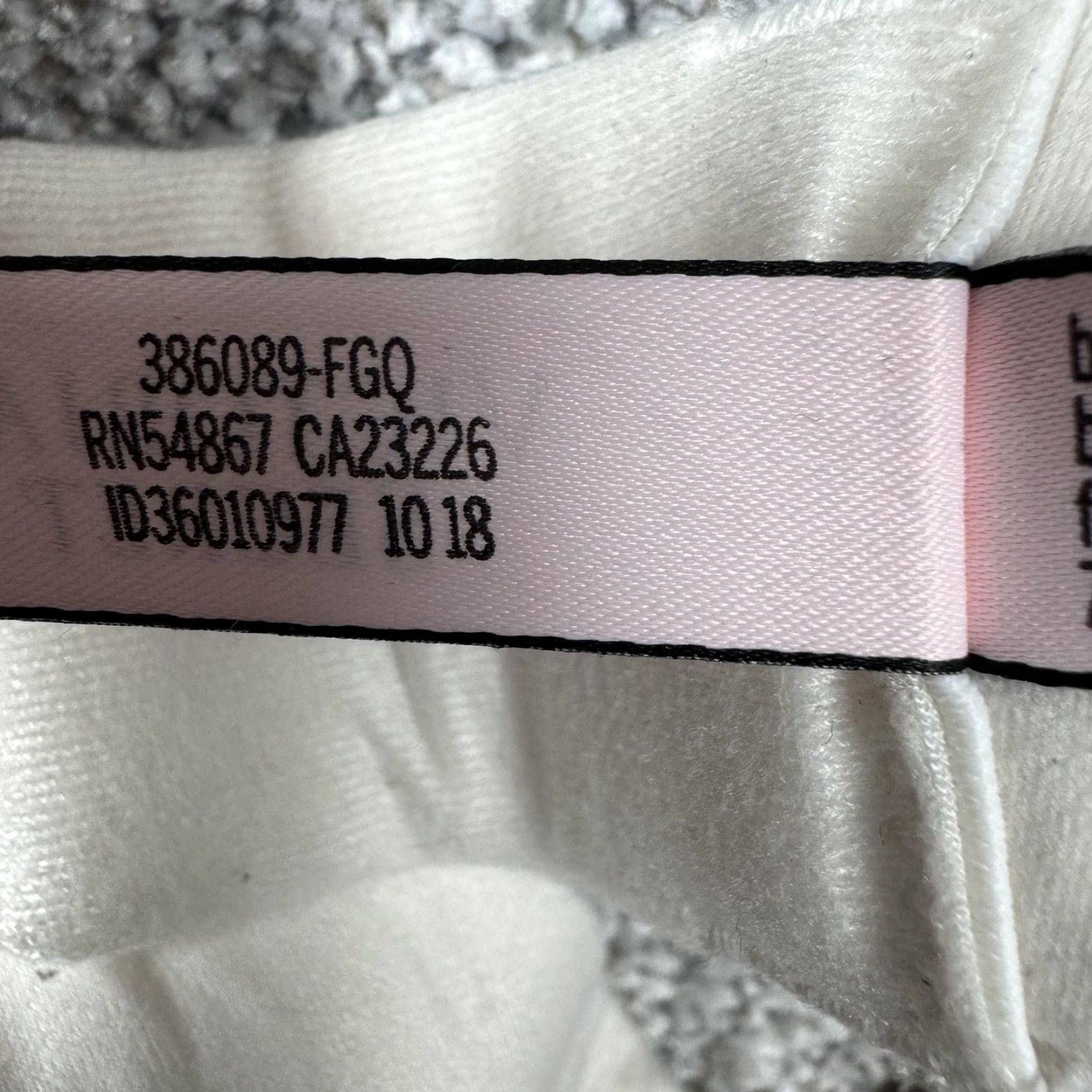 Victoria's Secret VINTAGE Victoria's Secret Body By Victoria Demi Underwire Padded Lace Bra 38D White Floral Balconette Womens Boys? Size ONE SIZE - 5 Thumbnail