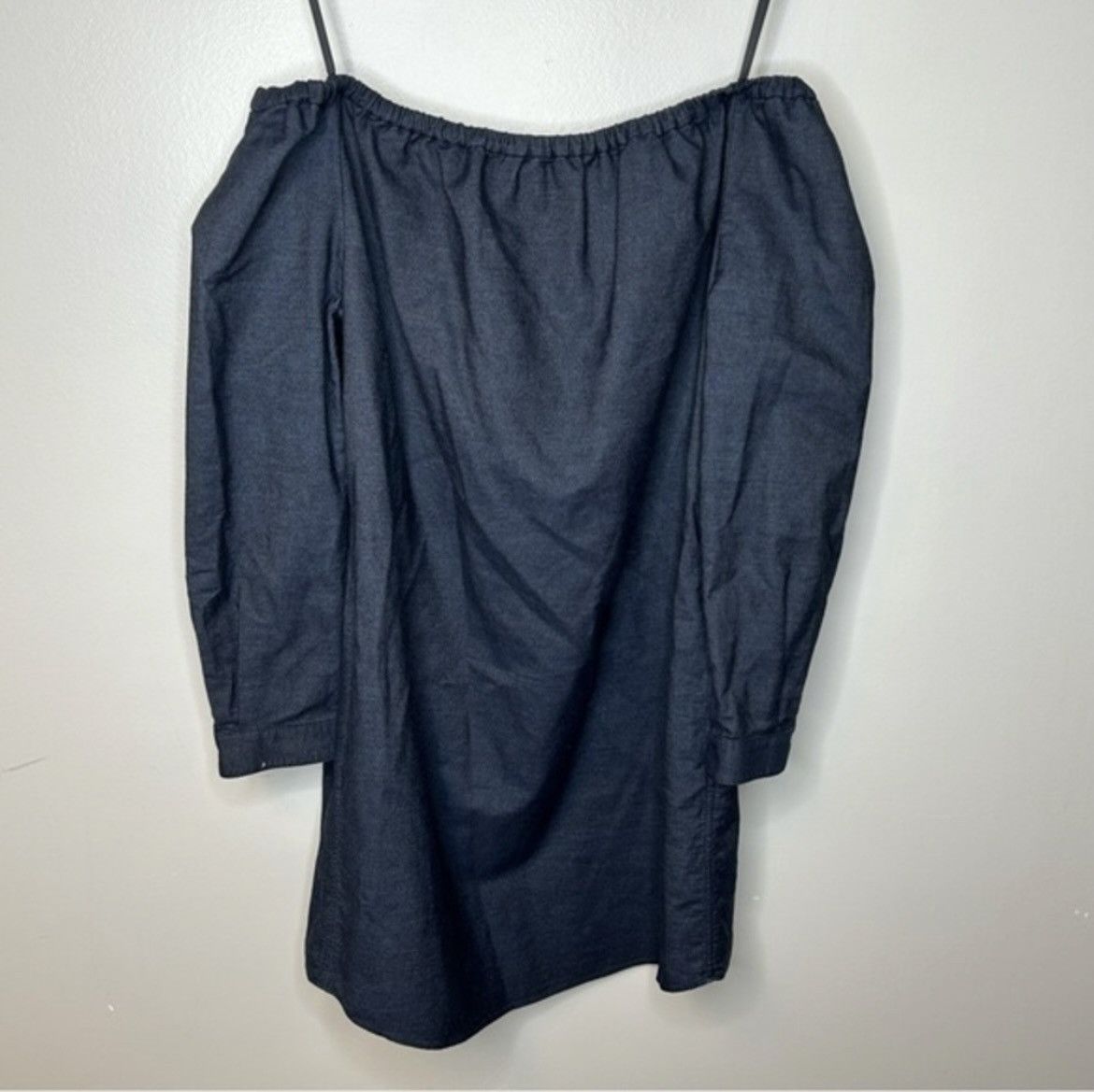 Rag & Bone Rag & Bone Blue Chambray Off the Shoulder Mini Dress‎ Size M Size M / US 6-8 / IT 42-44 - 2 Thumbnail