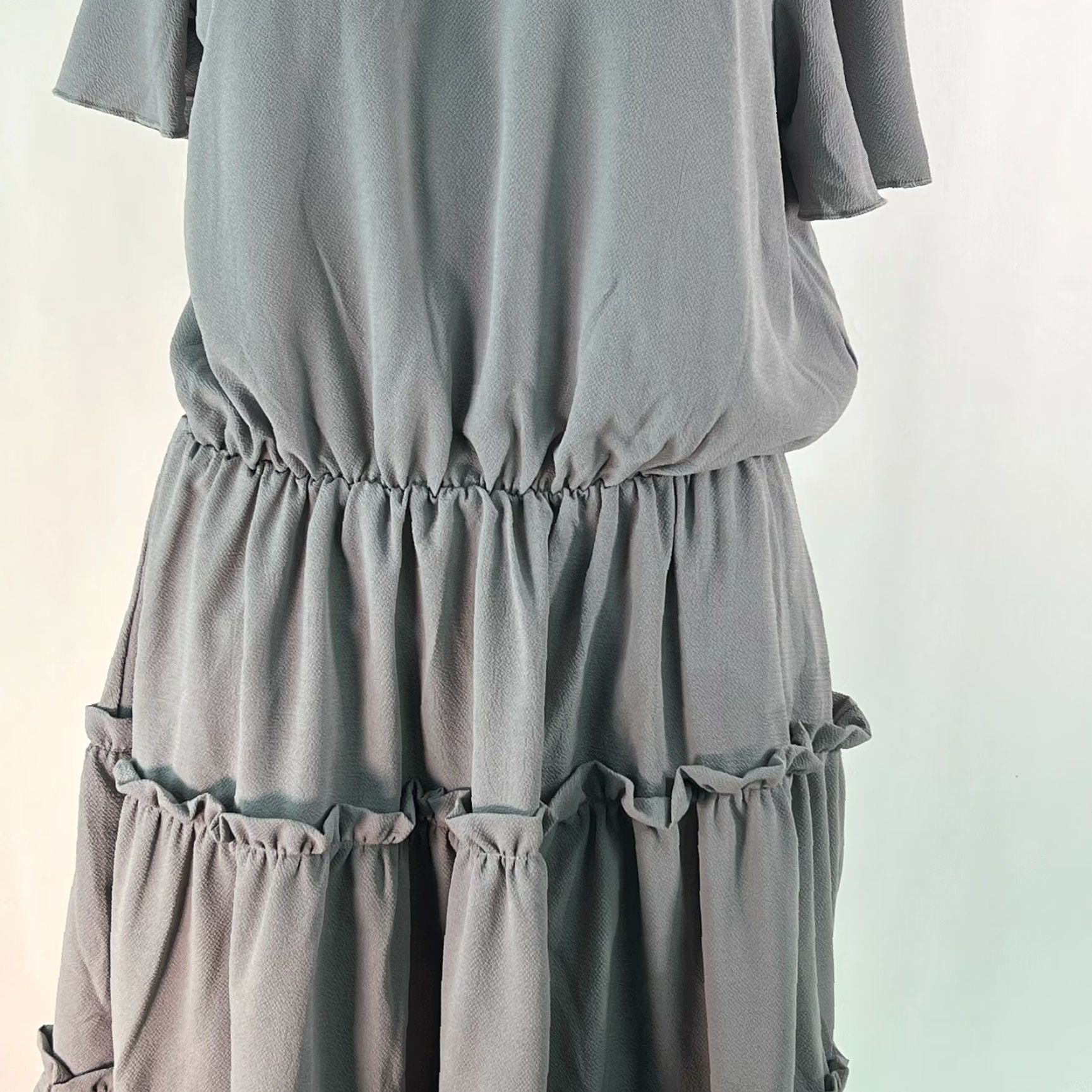 Vintage Womens Flutter Sleeves Tiered V Neck Ruffled Gray Swing Mini Dress Size Medium Size M / US 6-8 / IT 42-44 - 6 Thumbnail