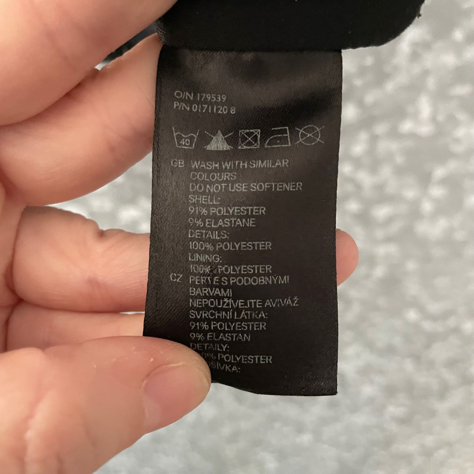 H&M H&M Sport Athletic Black Racerback Sports Bra - Size Small Size ONE SIZE - 5 Thumbnail