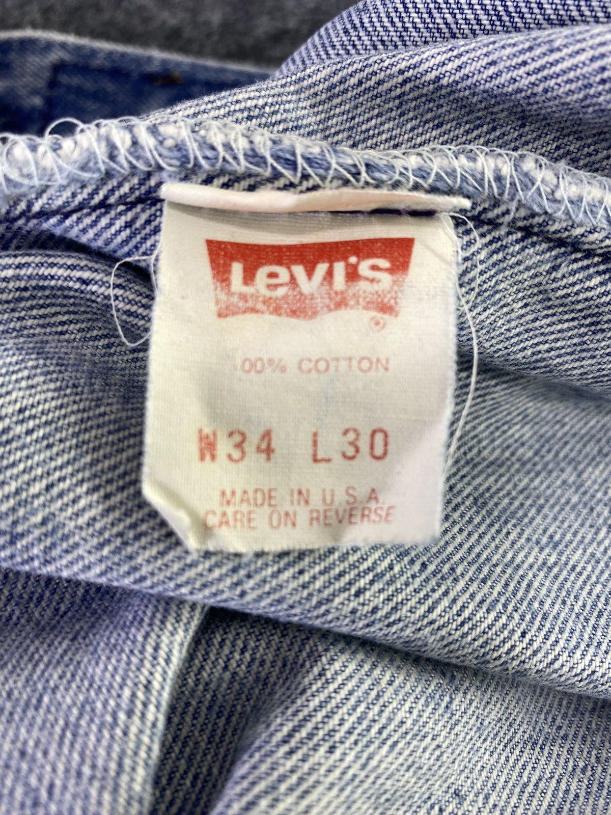 Jean × Levi's × Vintage Vintage Levis 501 Jeans Blue Wash - J918 Size US 33 - 7 Thumbnail