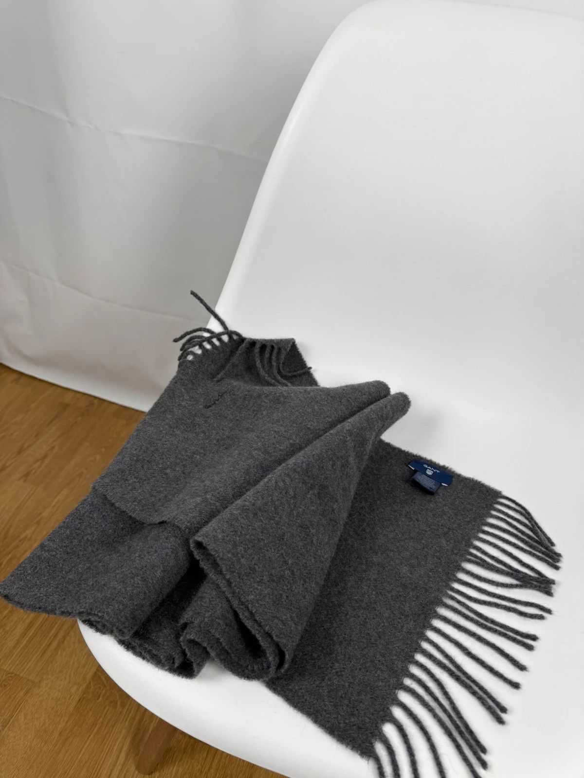 Gant Gant 100% Wool Soft Scarf Made In Italy Size ONE SIZE - 11 Thumbnail