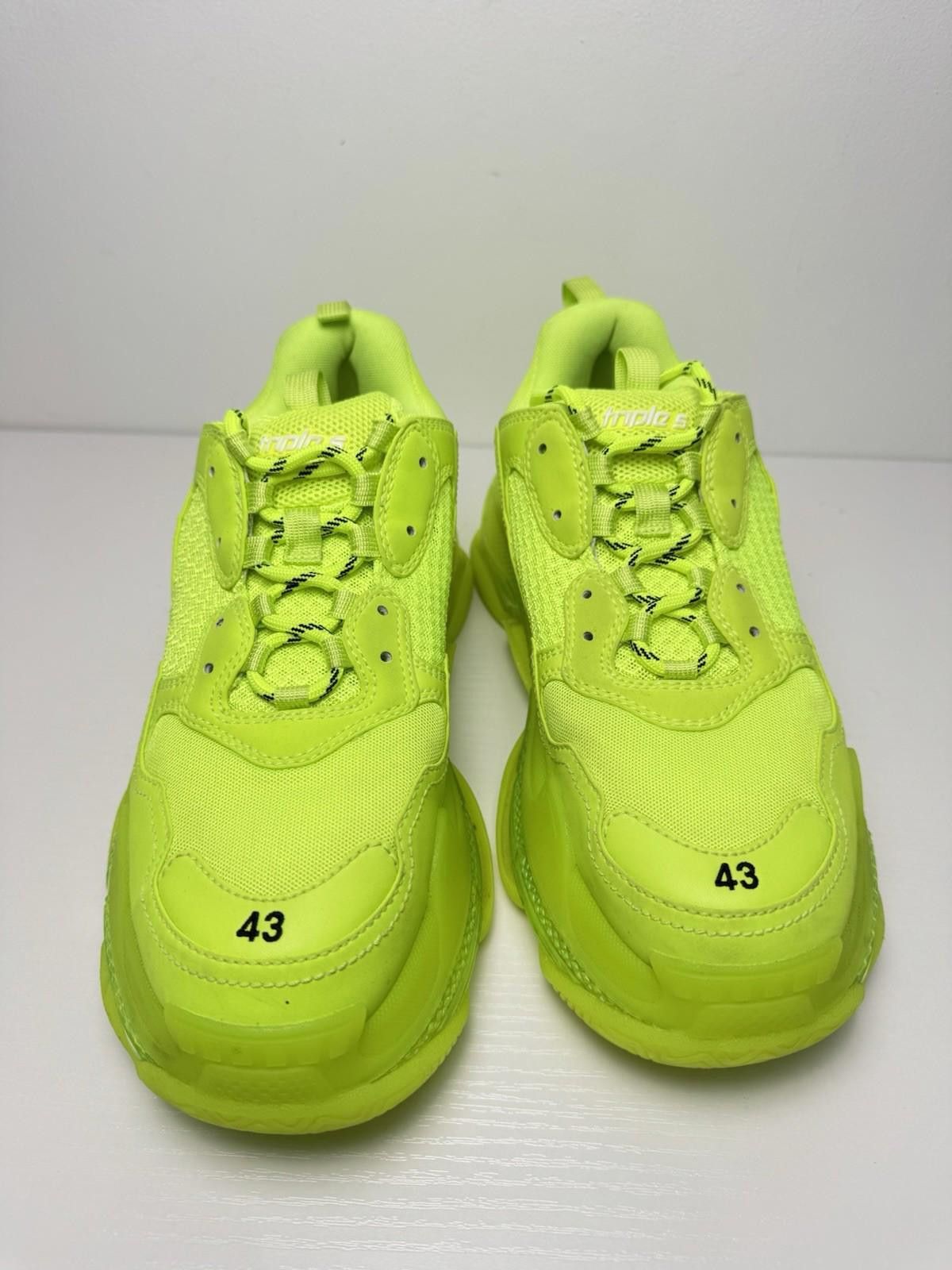 Balenciaga Balenciaga Triple S Clear Sole Sneakers Neon Yellow SZ 10/43 Size US 10 / EU 43 - 2 Thumbnail