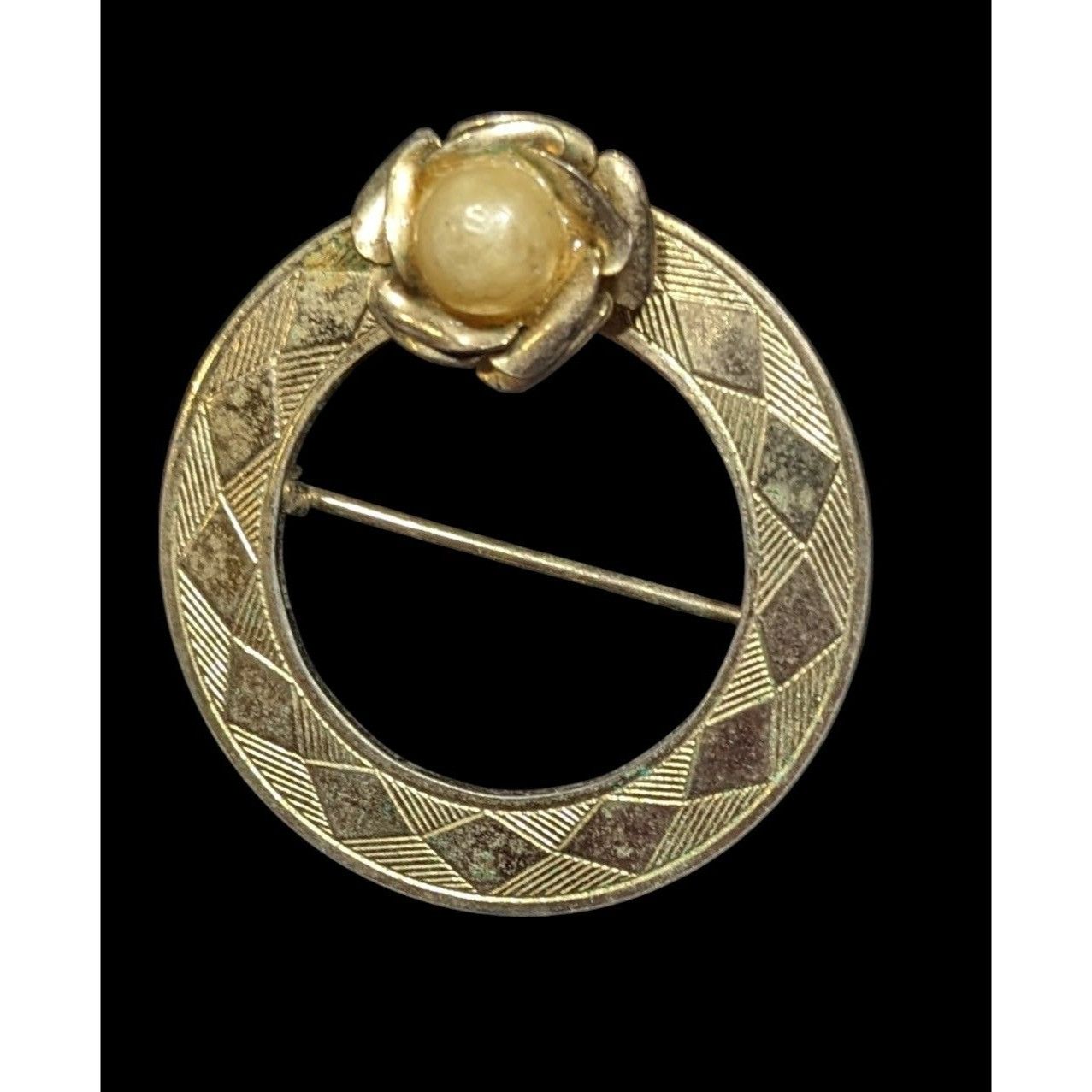 Other Vintage Floral Textured Open Circle Gold Tone Brooch With Fa Size ONE SIZE - 1 Thumbnail