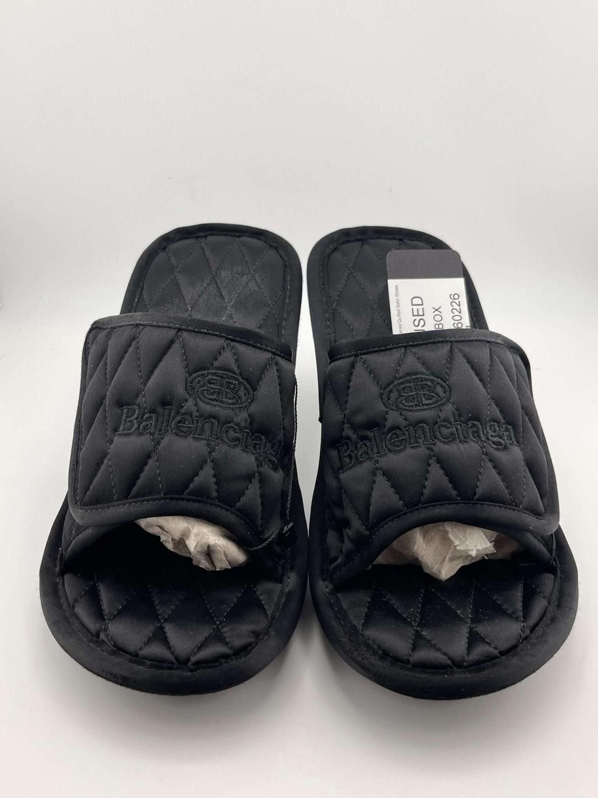 Balenciaga Balenciaga Home Logo Quilted Satin Slides Size 40 Used Size US 10 / EU 43 - 2 Thumbnail