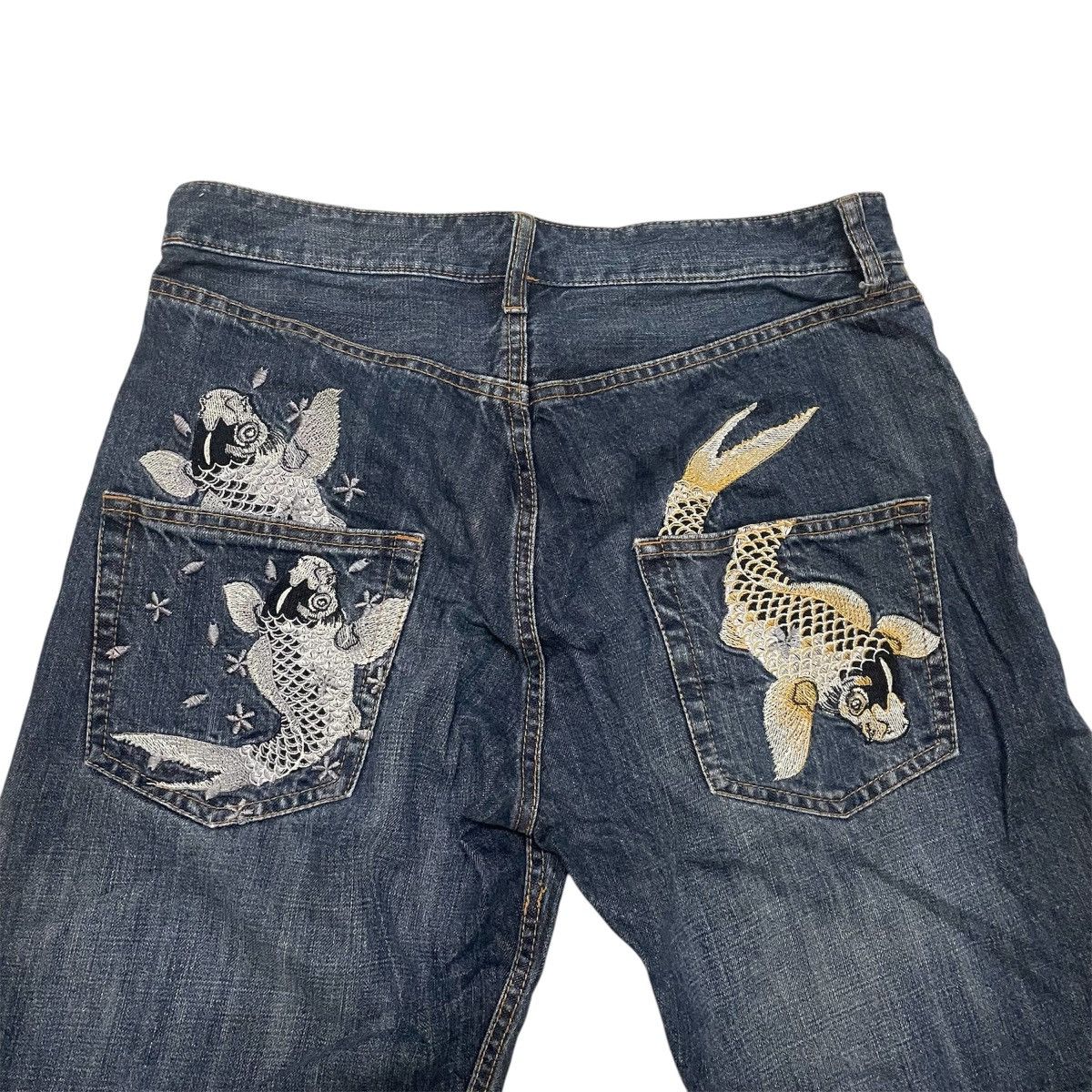 Japanese Brand × Other × Vintage Vintage sukajan koi short denim Size US 33 - 8 Thumbnail
