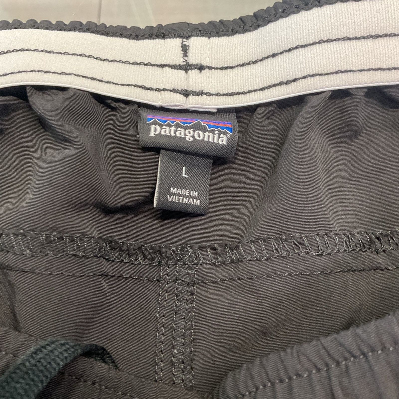 Patagonia Patagonia Black Women’s Outdoor Athletic Shorts Size 31" - 3 Thumbnail