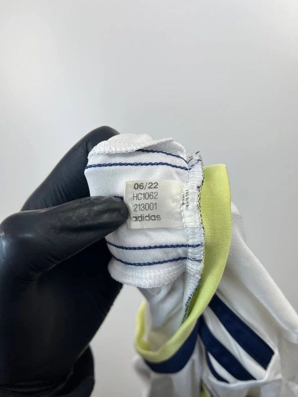 Adidas Leeds United 22 23 Home Soccer Jersey Adidas HC1062 Size M Size US M / EU 48-50 / 2 - 6 Thumbnail