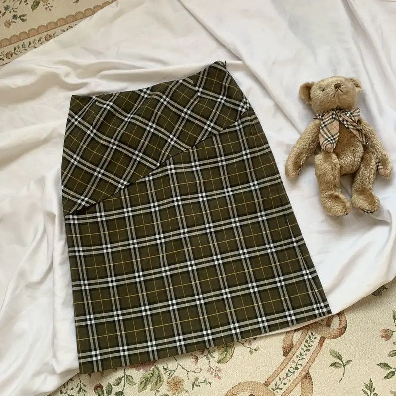 Burberry Burberry Green Check Women's Skirt Size 23" - 1 Thumbnail