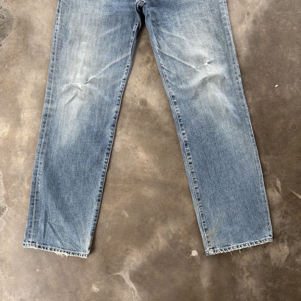 Japanese Brand Vintage Japanese Distressed Faded Denim Jean Pant W33 Size US 33 - 2 Thumbnail