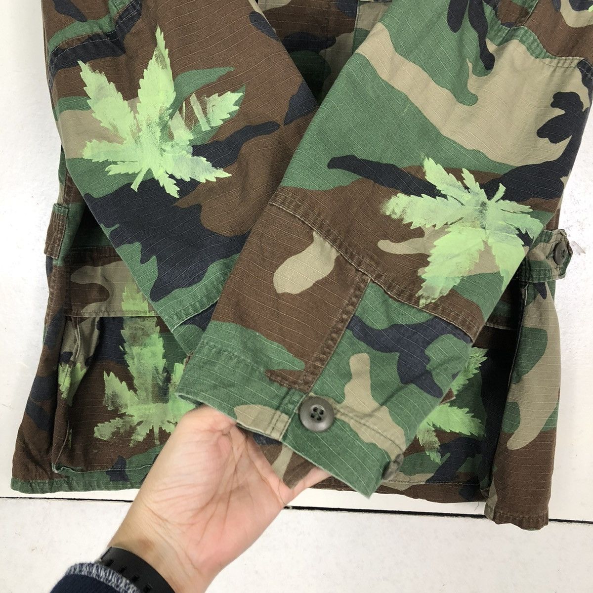 Japanese Brand 🔥Camo Jacket Multi Pocket Cargo Front Street Made in Italy Size US M / EU 48-50 / 2 - 15 Thumbnail