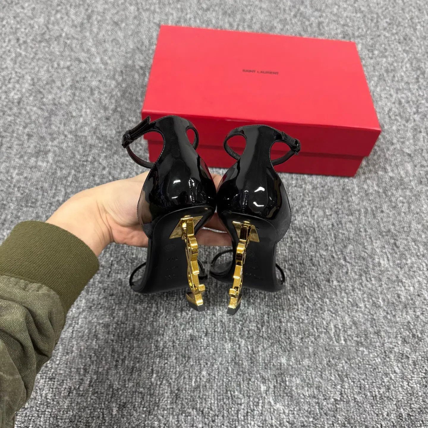Saint Laurent Paris Saint Laurent Paris Black varnished buckle metal high-heel Size US 8 / IT 38 - 4 Thumbnail