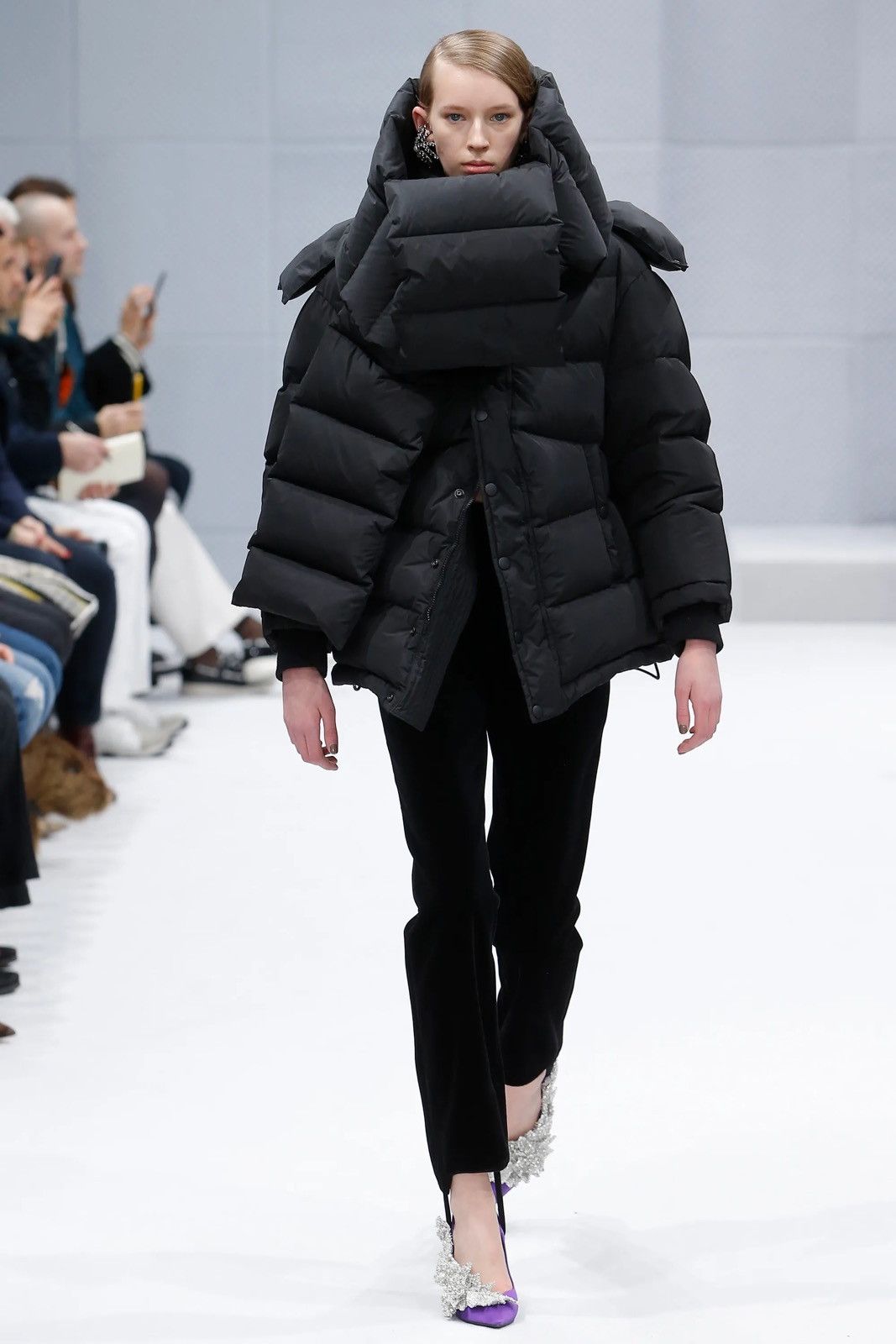 Balenciaga Balenciaga puffer with an hybrid scarf red Size US XXS / EU 40 - 12 Thumbnail
