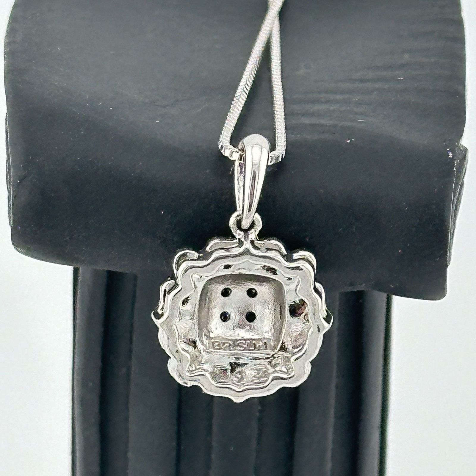 Other Beautiful Black & White Diamond Cluster Pendant Size ONE SIZE - 6 Thumbnail