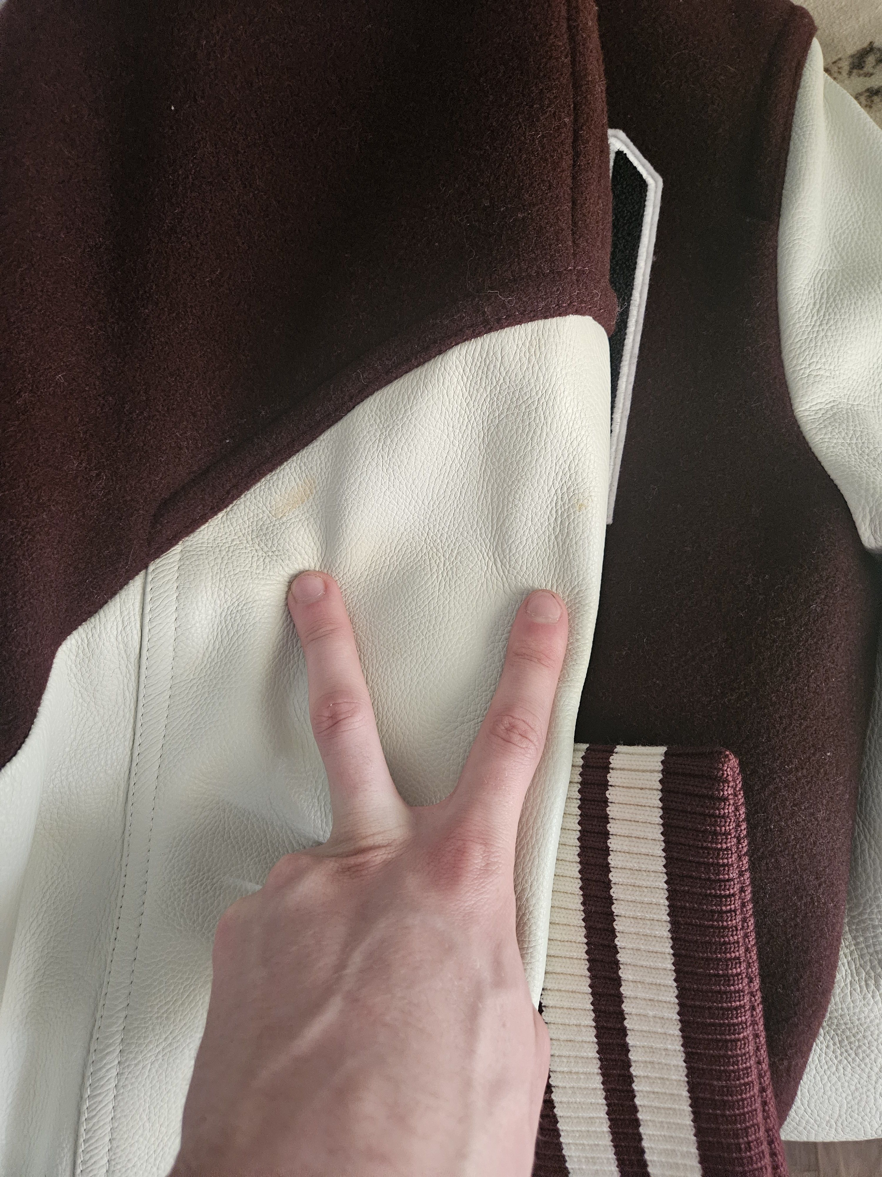 Burberry Burberry Maroon Leather Teddy Bomber Jacket Size US M / EU 48-50 / 2 - 9 Thumbnail