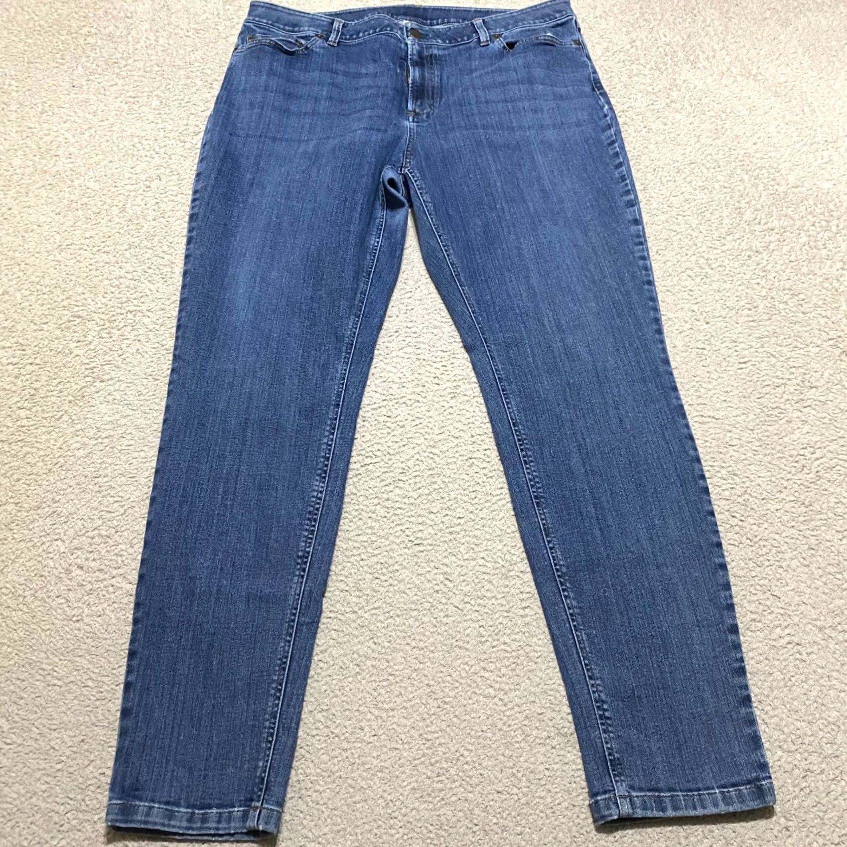 Vintage L.L. Bean Womens Jeans 18 Tall Blue Denim Medium Wash Skinny High Rise 5-Pocket Button Zip Size 25" / US 0 / IT 36 - 2 Thumbnail