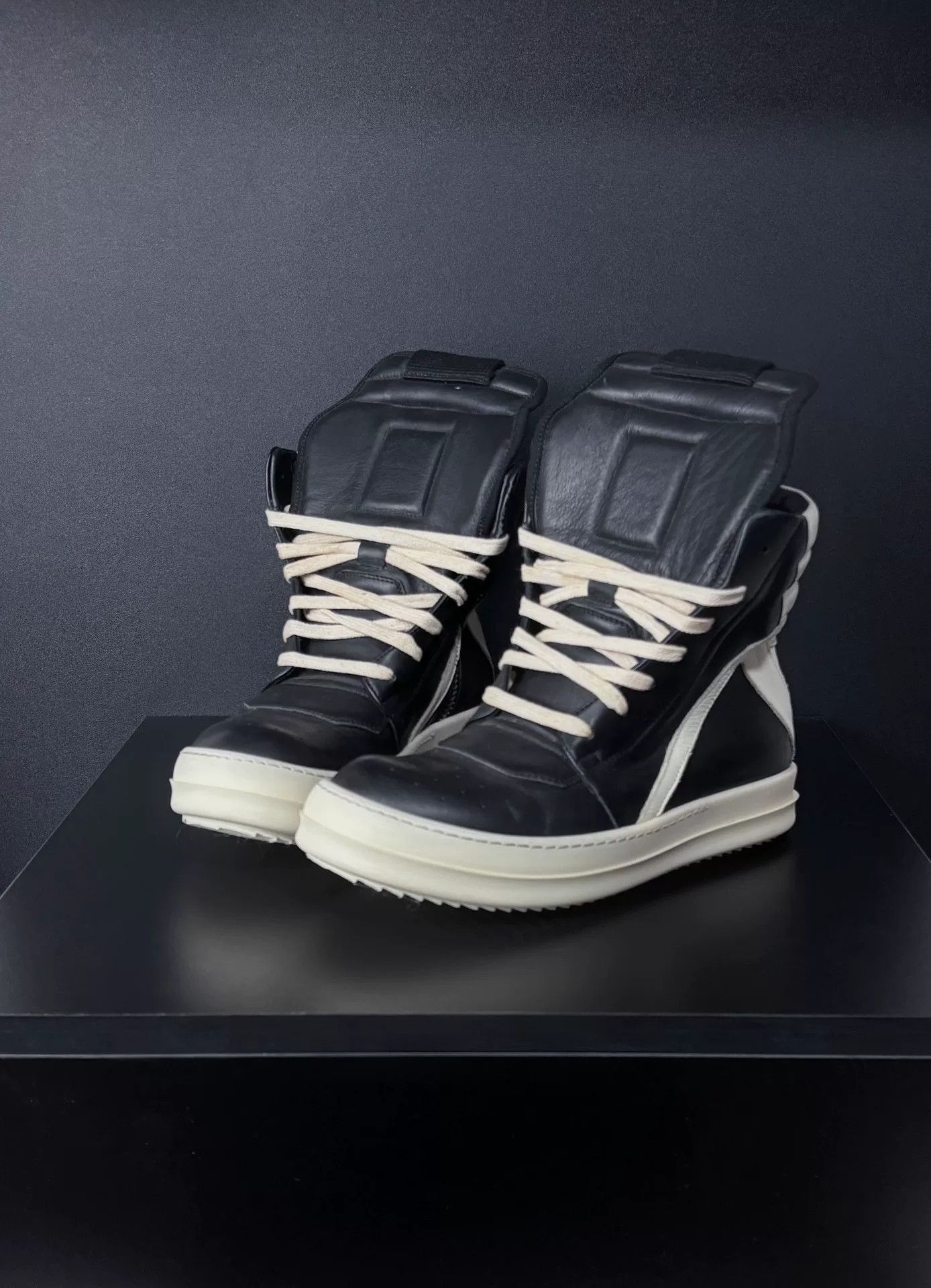 Rick Owens Rick Owens Leather Hitop Sneakers us_6 Women Size US 6 / IT 36 - 1 Thumbnail