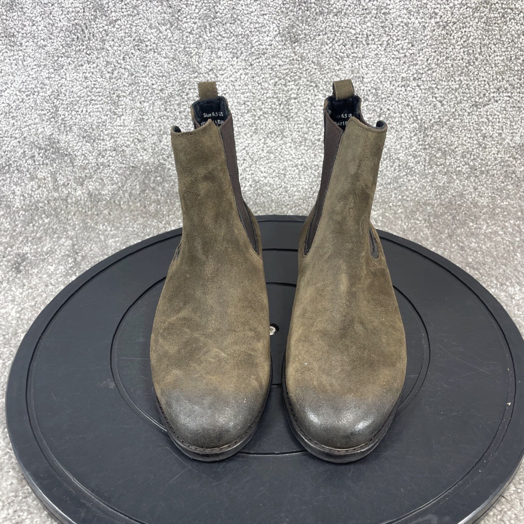 Thursday Boot Company VINTAGE Thursday Boot Company Womens Duchess Chelsea Dark Gray Brown Leather Chelsea Shoes 6.5 Womens Brown Leather Chelsea Size US 6.5 / IT 36.5 - 4 Thumbnail
