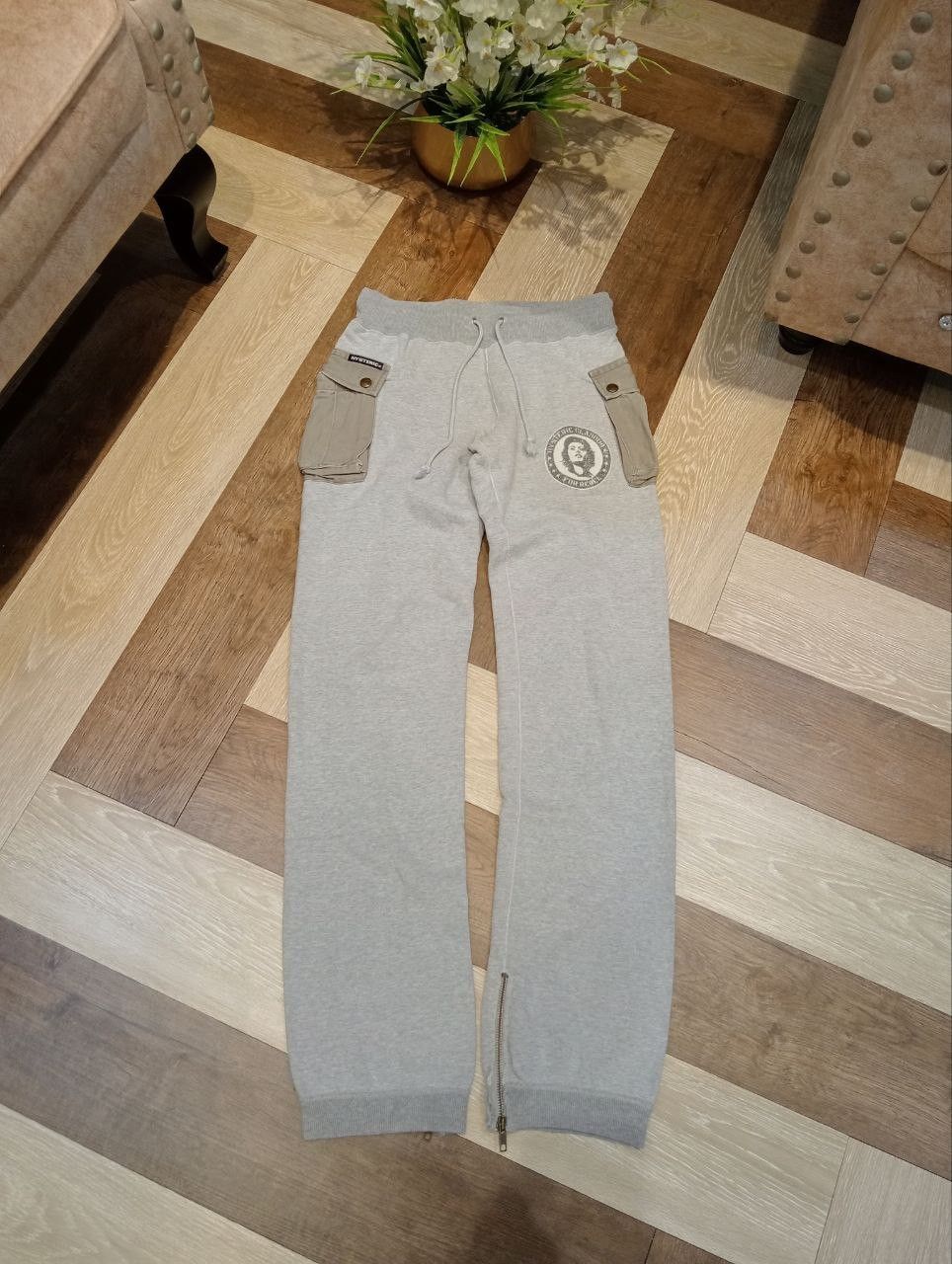 Hysteric Glamour VINTAGE HYSTERIC GLAMOUR CARGO WITH ANKLE ZIP SWEATPANTS Size US 28 / EU 44 - 1 Thumbnail