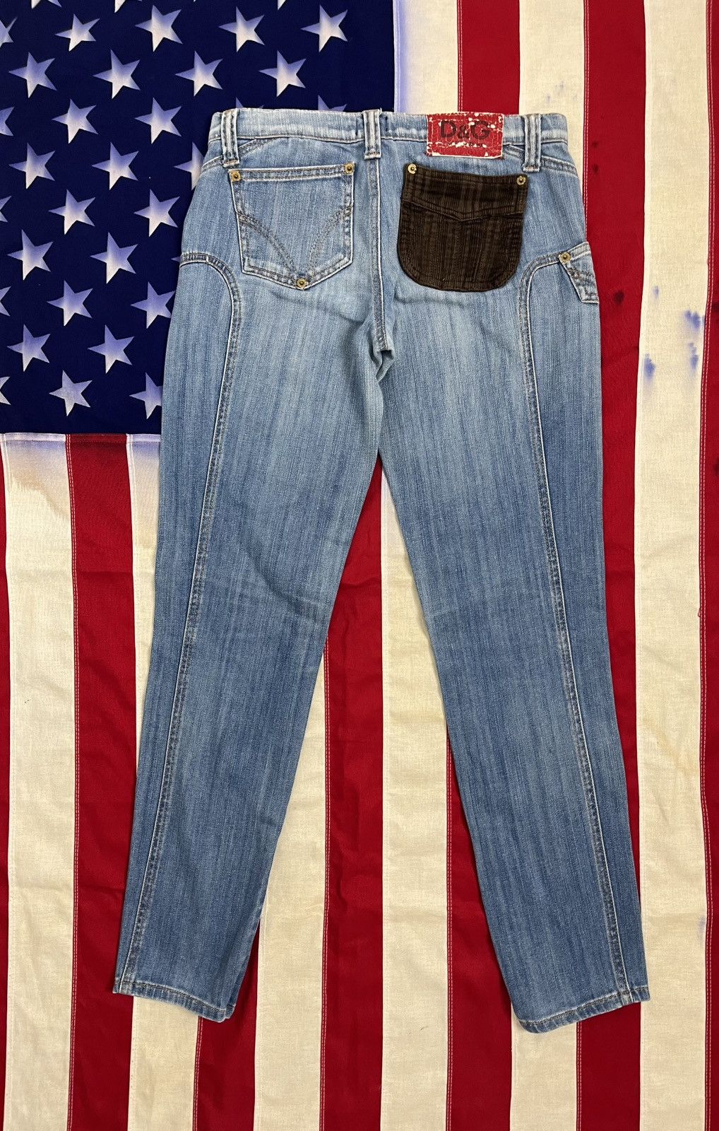 Dolce & Gabbana Dolce & Gabbana (D&G) Designer Jeans - Unique Pocket Detail Size 26" / US 2 / IT 38 - 2 Thumbnail