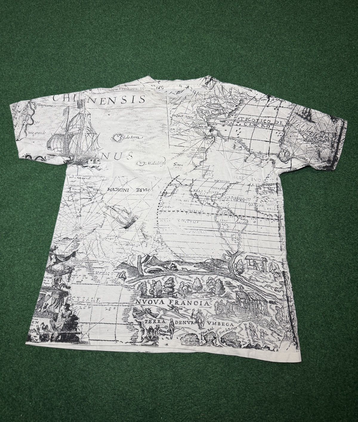 Vintage 90s Old World Map All Over Print Floral Sailing XL T Shirt Size US XL / EU 56 / 4 - 4 Thumbnail