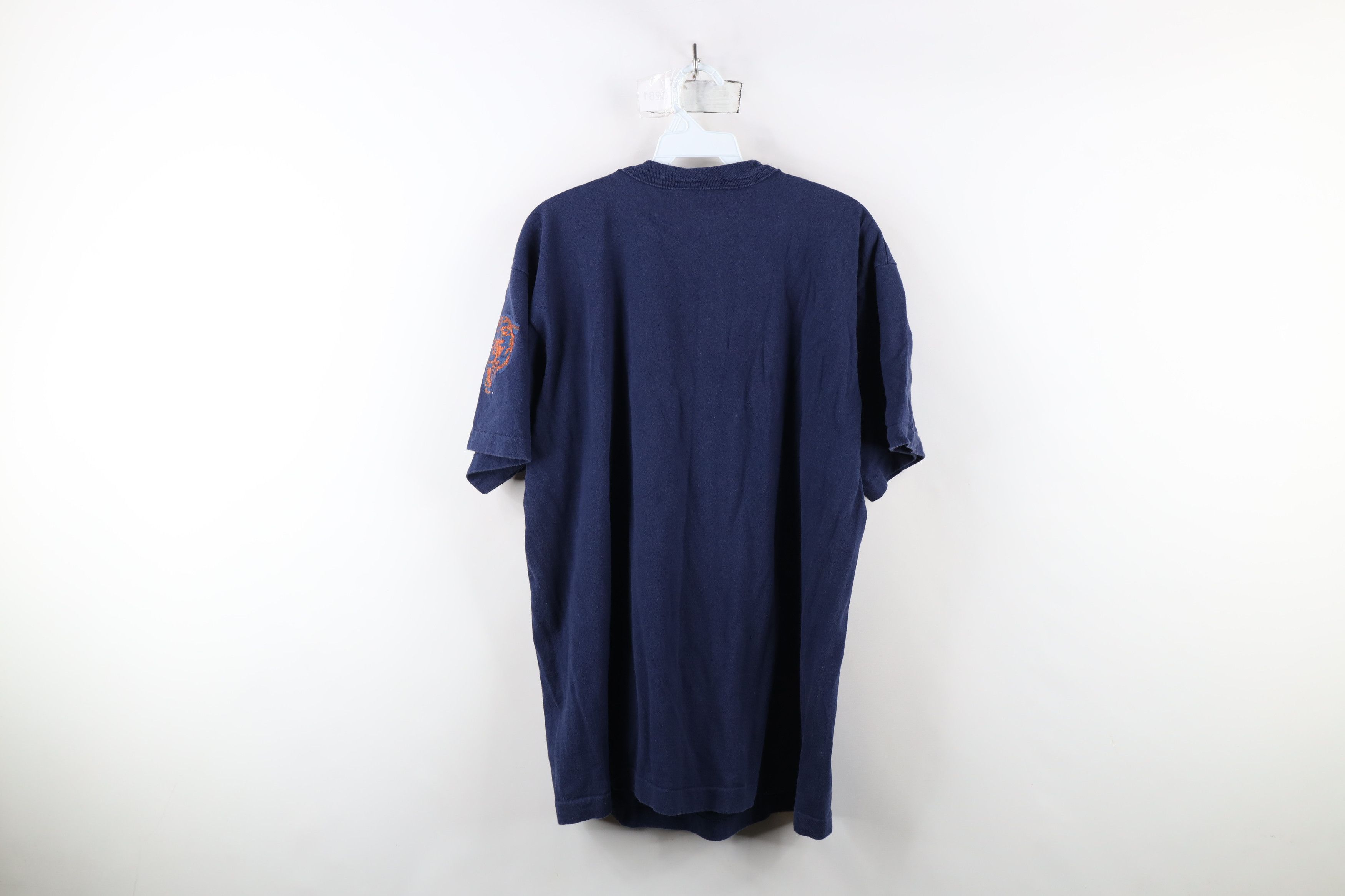 Vintage Vintage 90s Out Chicago Bears Football T-Shirt Blue USA Size US XL / EU 56 / 4 - 11 Thumbnail