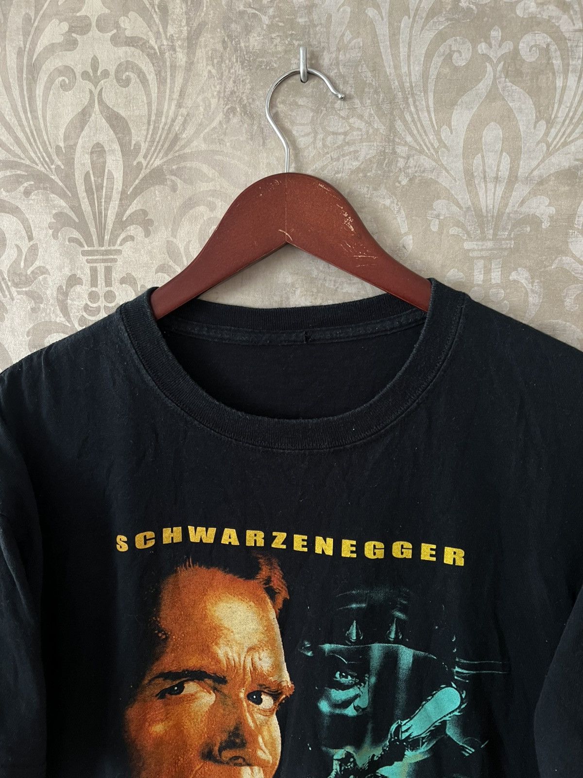 Vintage Schwarzenegger The Running Man Movie Tee T-Shirt Size US L / EU 52-54 / 3 - 6 Thumbnail