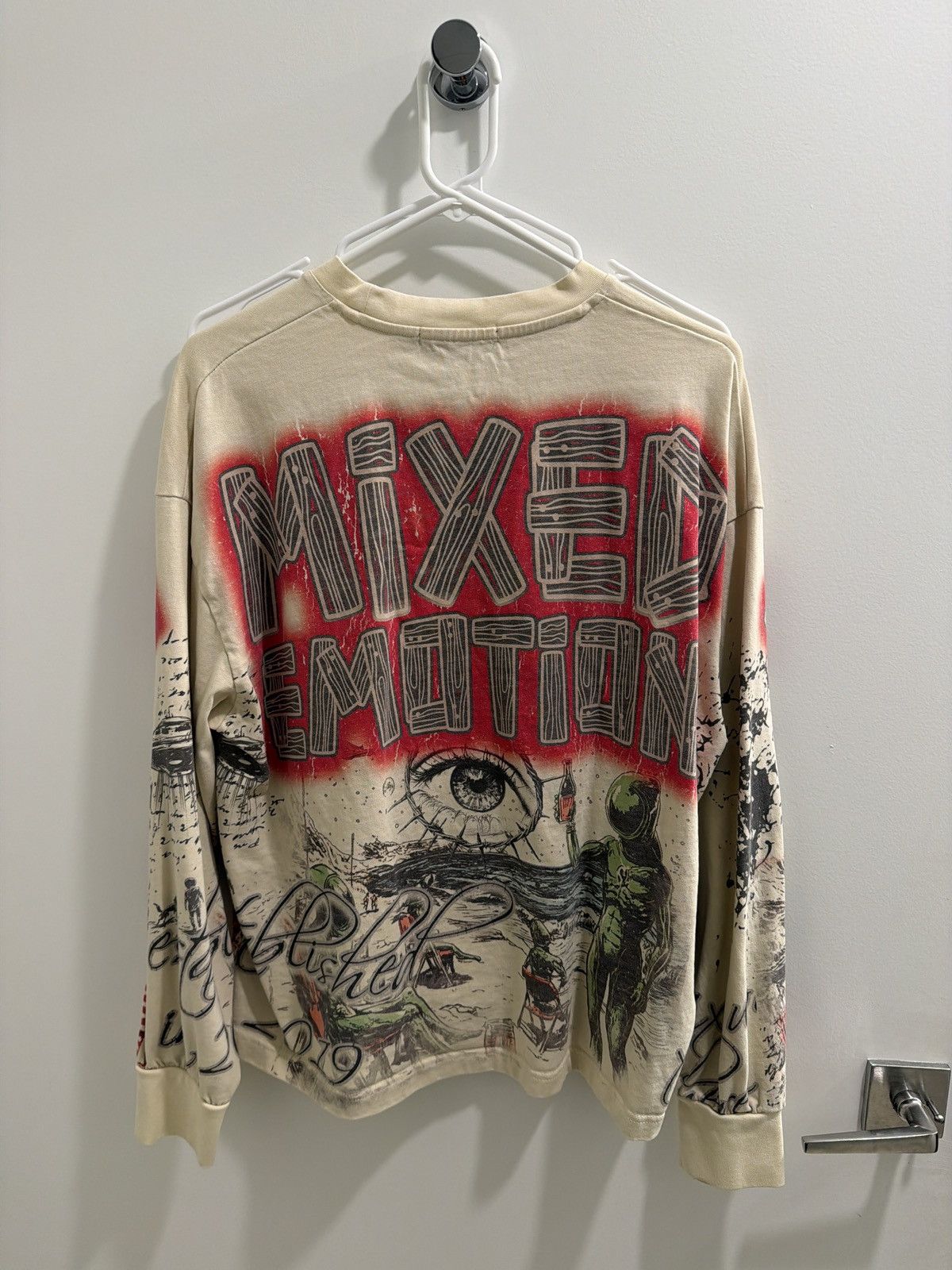 Other Mixed emotions art club cream long sleeve Size US L / EU 52-54 / 3 - 3 Thumbnail