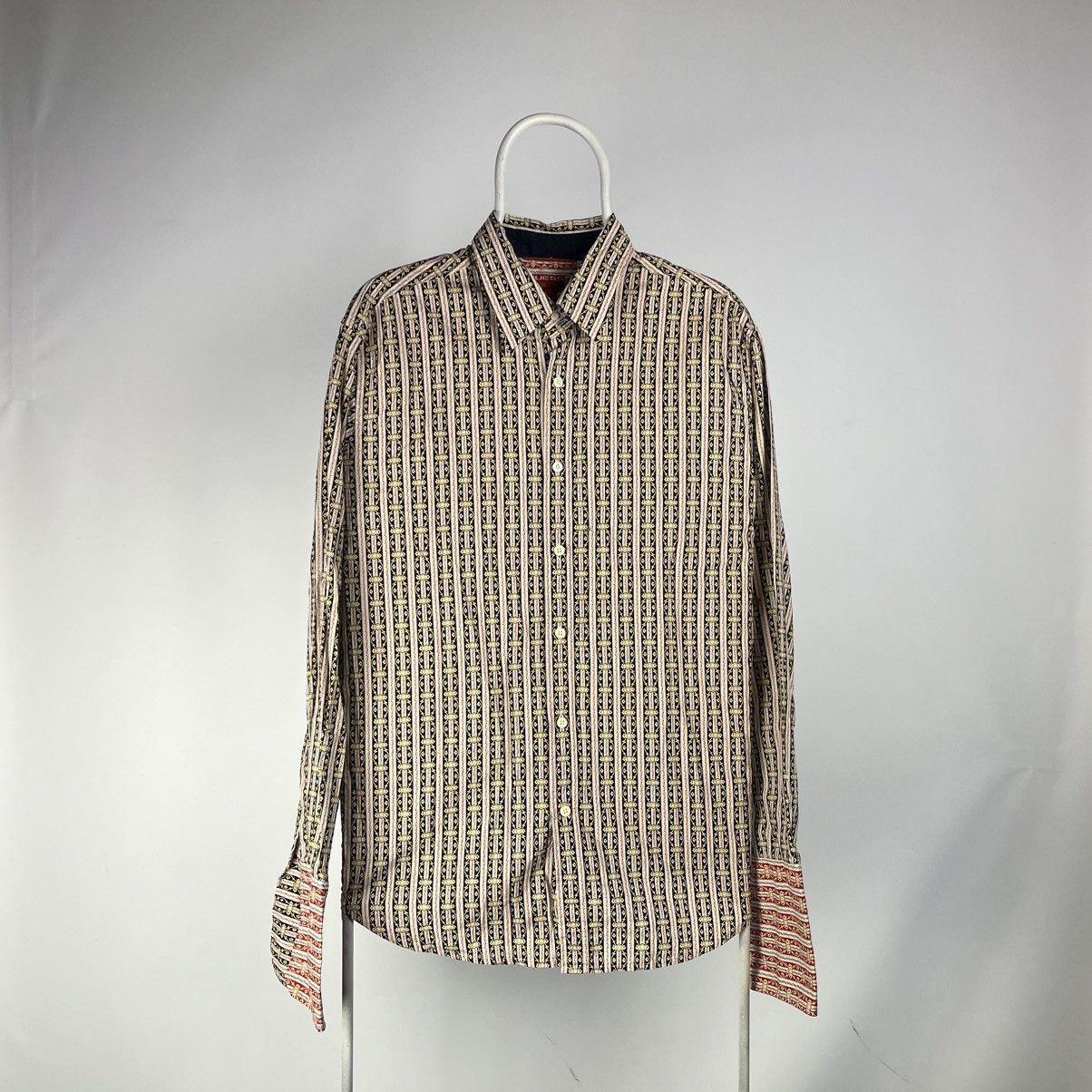 Guess Guess Shirt Baroque Cufflinks Rare size Medium Size US M / EU 48-50 / 2 - 1 Thumbnail
