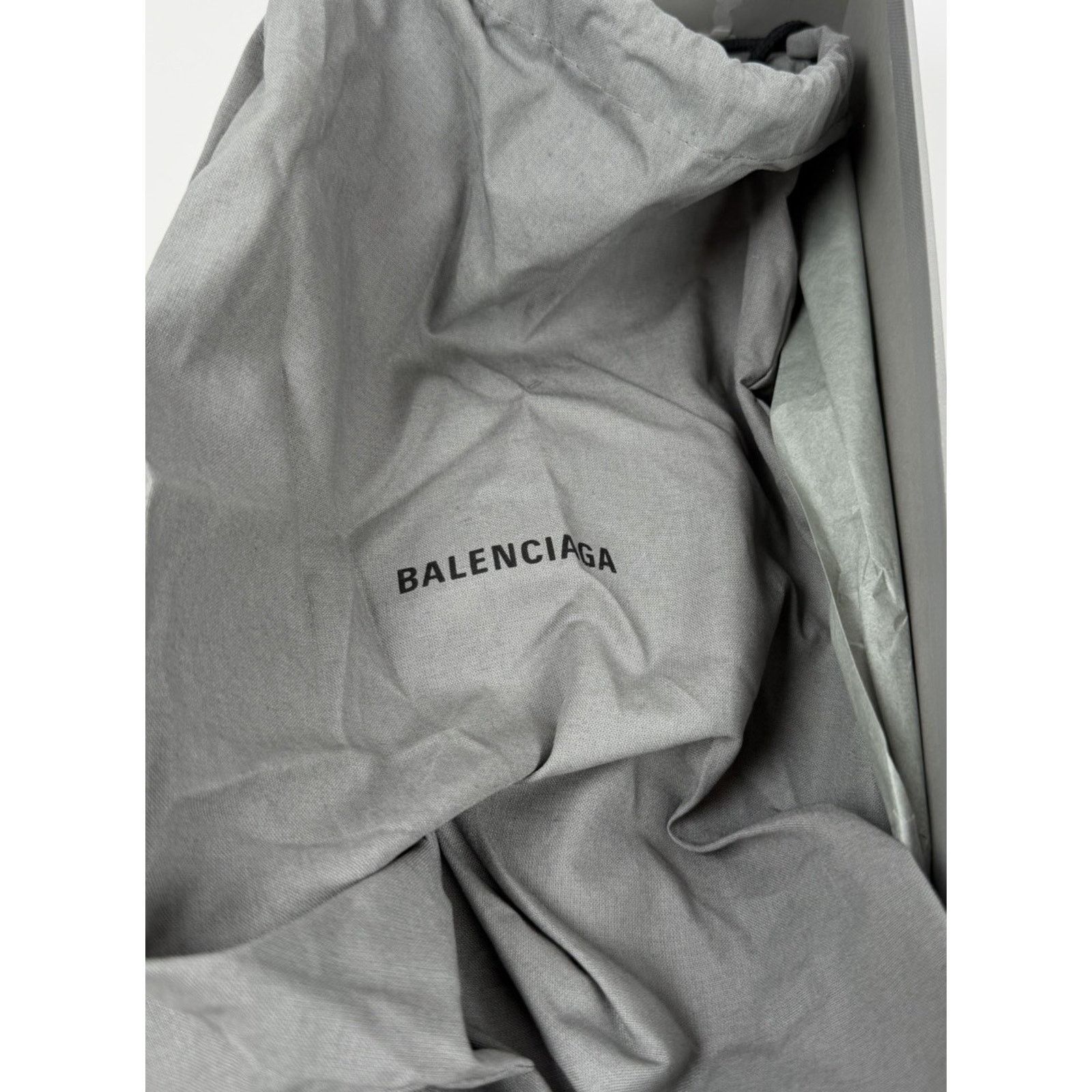 Balenciaga Size 11 - Balenciaga Mint Rubber Pool Sandals NEW! Size US 11 / EU 44 - 7 Thumbnail