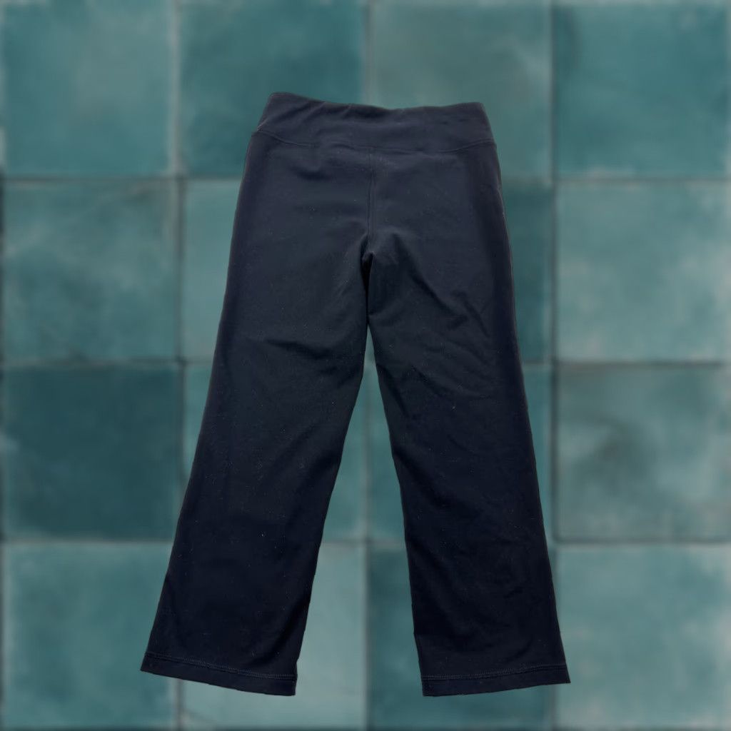 J.Crew J.Crew Leggings Women’s M Black Cropped Compression Activewear Yoga Running Gym Women M Black Cropped Compression Size 32" / US 10 / IT 46 - 1 Thumbnail