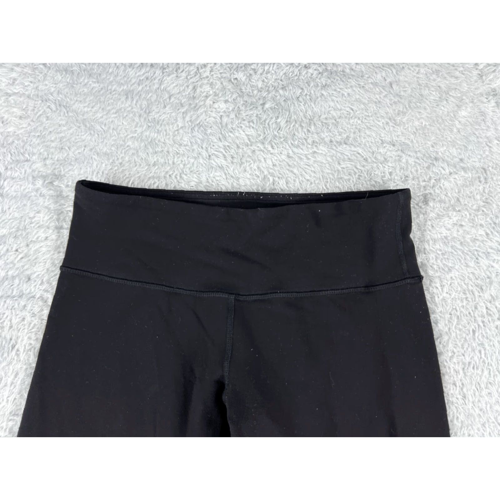 Lululemon Lululemon Pants Womens 6 Black Wunder Under Crop 20" ISSUES READ Cropped Leg Skinny Pockets Activewear Yoga Cross Training Dance Size 28" / US 6 / IT 42 - 5 Thumbnail