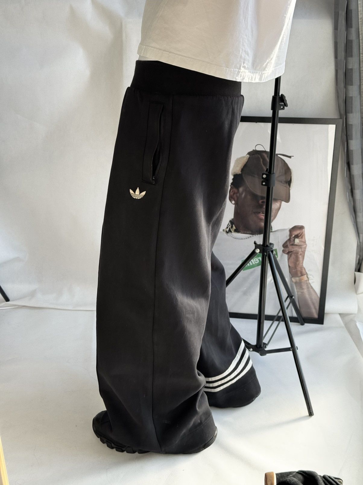 Adidas Adidas Balenciaga Style baggy Track Pants Hype Sweatpants Size US 32 / EU 48 - 2 Thumbnail