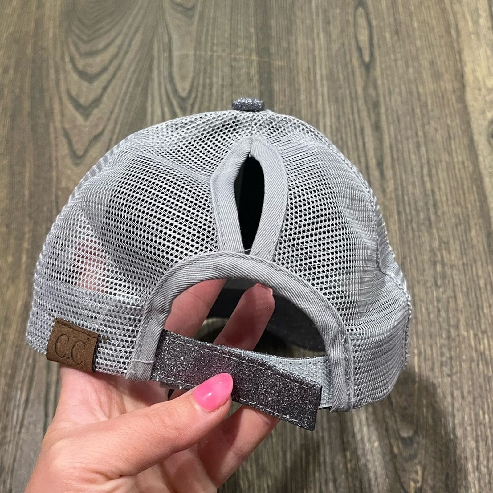Vintage CC Cap Baseball Trucker Hat Summer Mesh Glitter Ponytail OS Size ONE SIZE - 2 Thumbnail