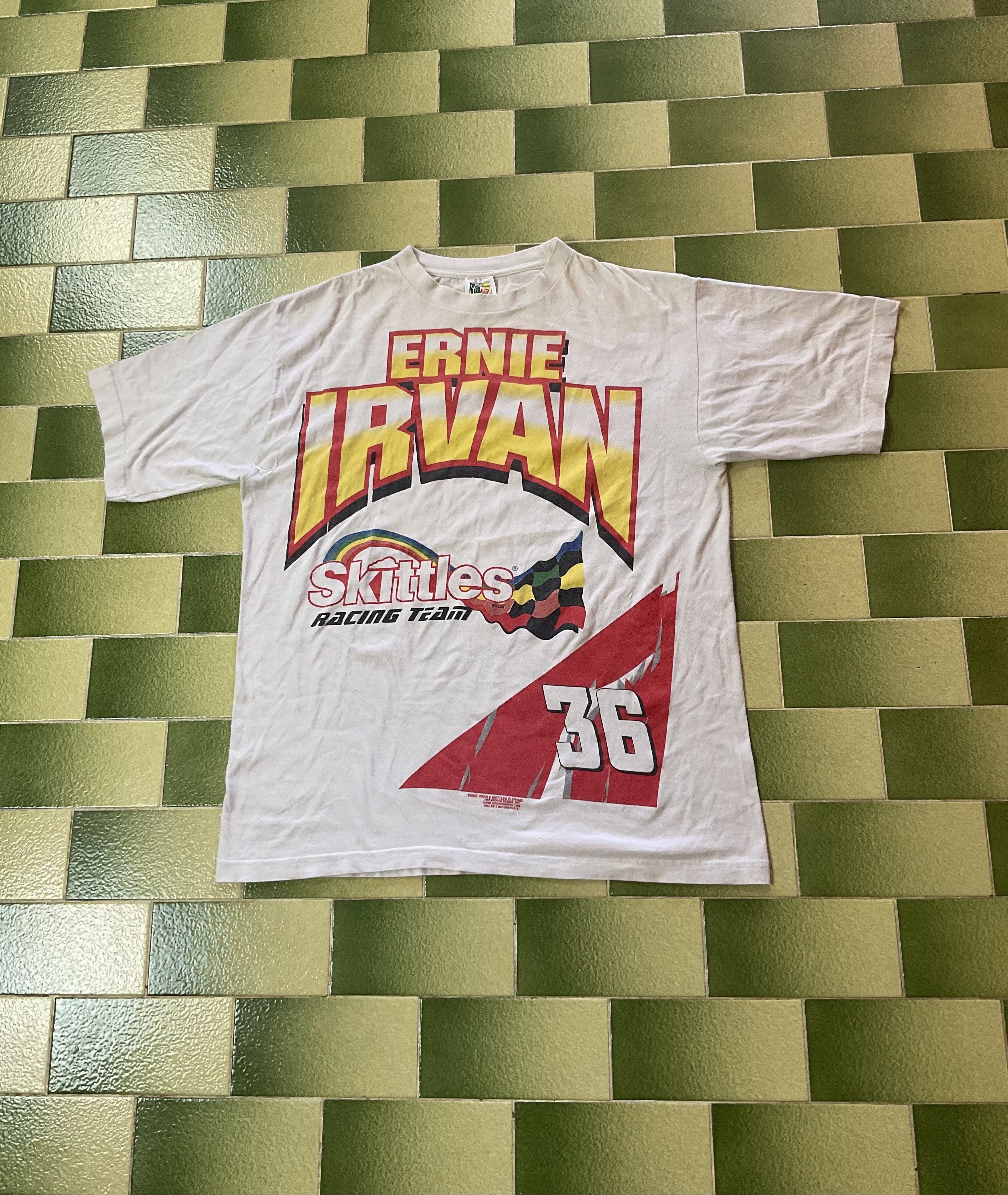 NASCAR Vintage 1998 Ernie Irvan #36 Skittles Racing Team Tshirt Size US XL / EU 56 / 4 - 1 Thumbnail