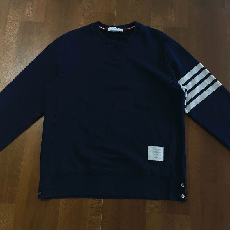 Thom Browne Thom Browne Round neck hoodie Size US XL / EU 56 / 4 - 1 Thumbnail