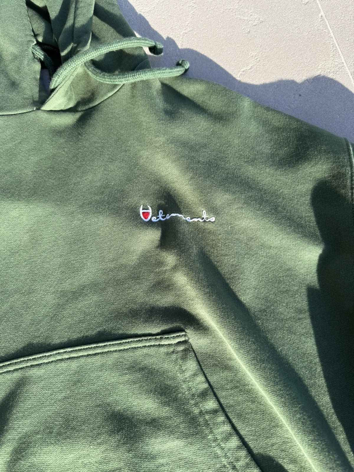 Champion × Vetements Vetements Polizei Hoodie Size XS / US 0-2 / IT 36-38 - 3 Thumbnail