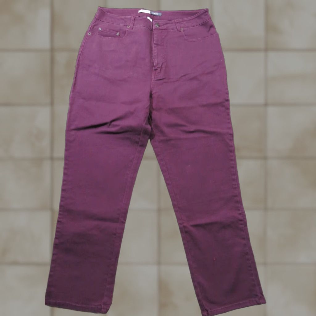 Vintage St. John's Bay Jeans Burgundy Maroon 16P 34x28.5 Denim Stretch 5-Pocket High Rise Straight Womens Size 38" / US 16 / IT 52 - 1 Thumbnail