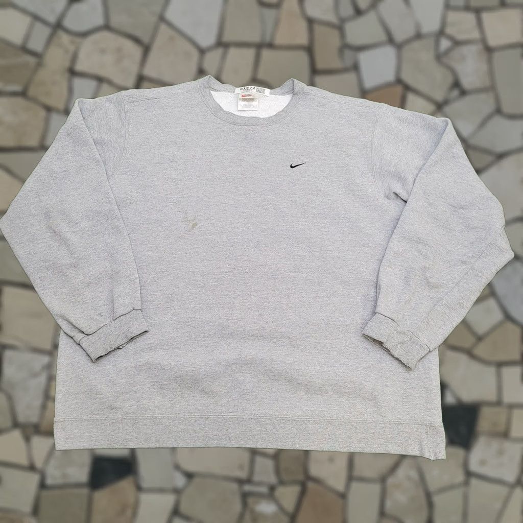 Nike VINTAGE Nike Swoosh Sweatshirt 2XL Gray Baggy USA Sweatshirt Mens 90s Logo Embroidered Crew Neck Cotton Polyester Fleece Size US XXL / EU 58 / 5 - 1 Thumbnail